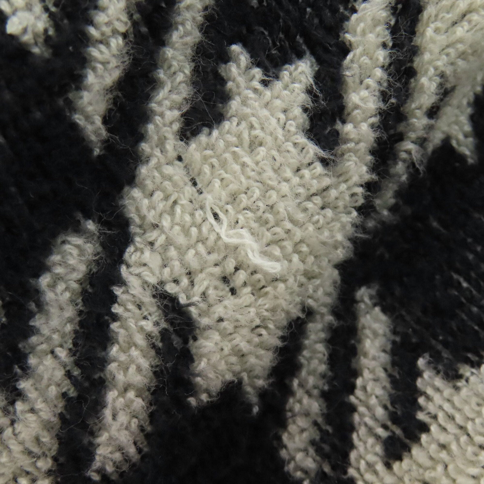 Miu Miu Black White Pile Fabric Handbag (Pre-Owned)