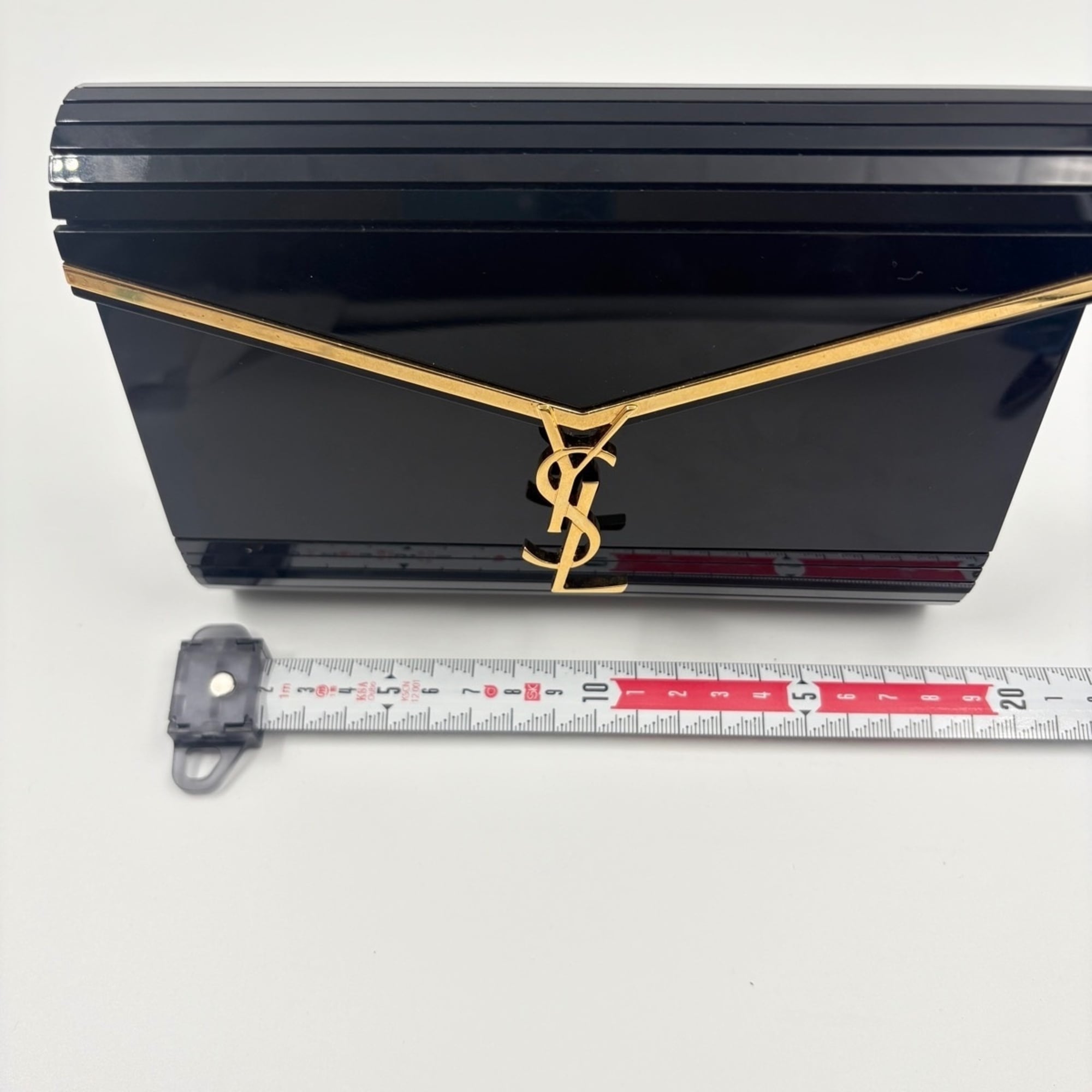 Yves Saint Laurent Black Shoulder Bag (Pre-Owned)