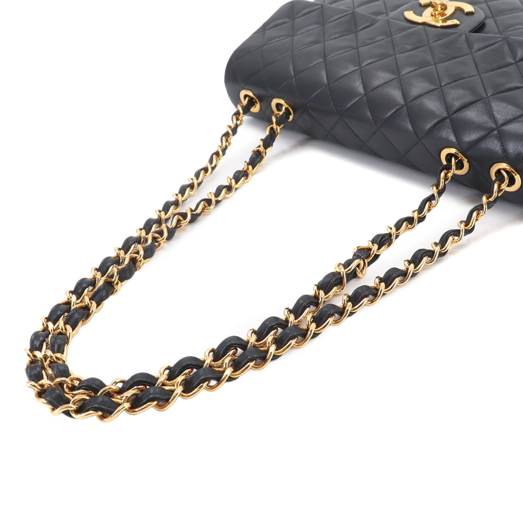 Chanel Matelasse Black Leather Handbag Shoulder Bag (Pre-Owned)