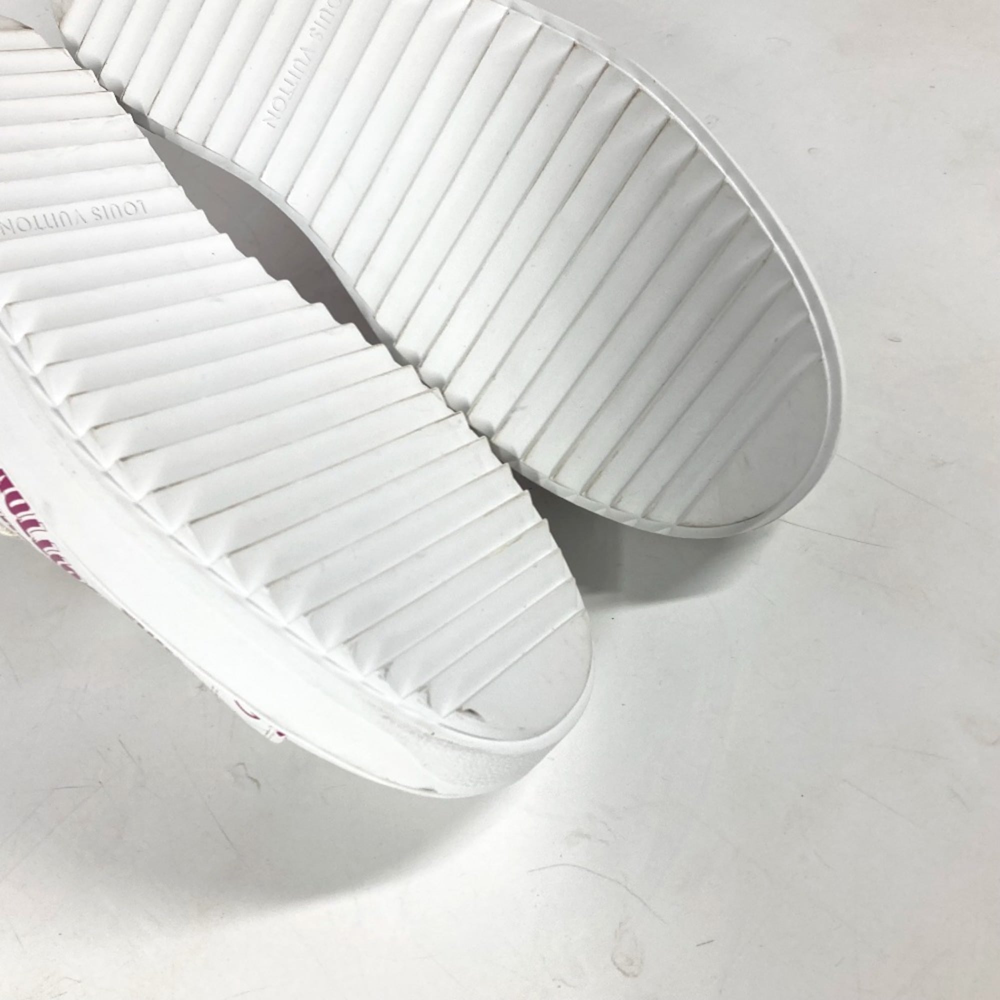 Louis Vuitton Pink White Sneakers (Pre-Owned)