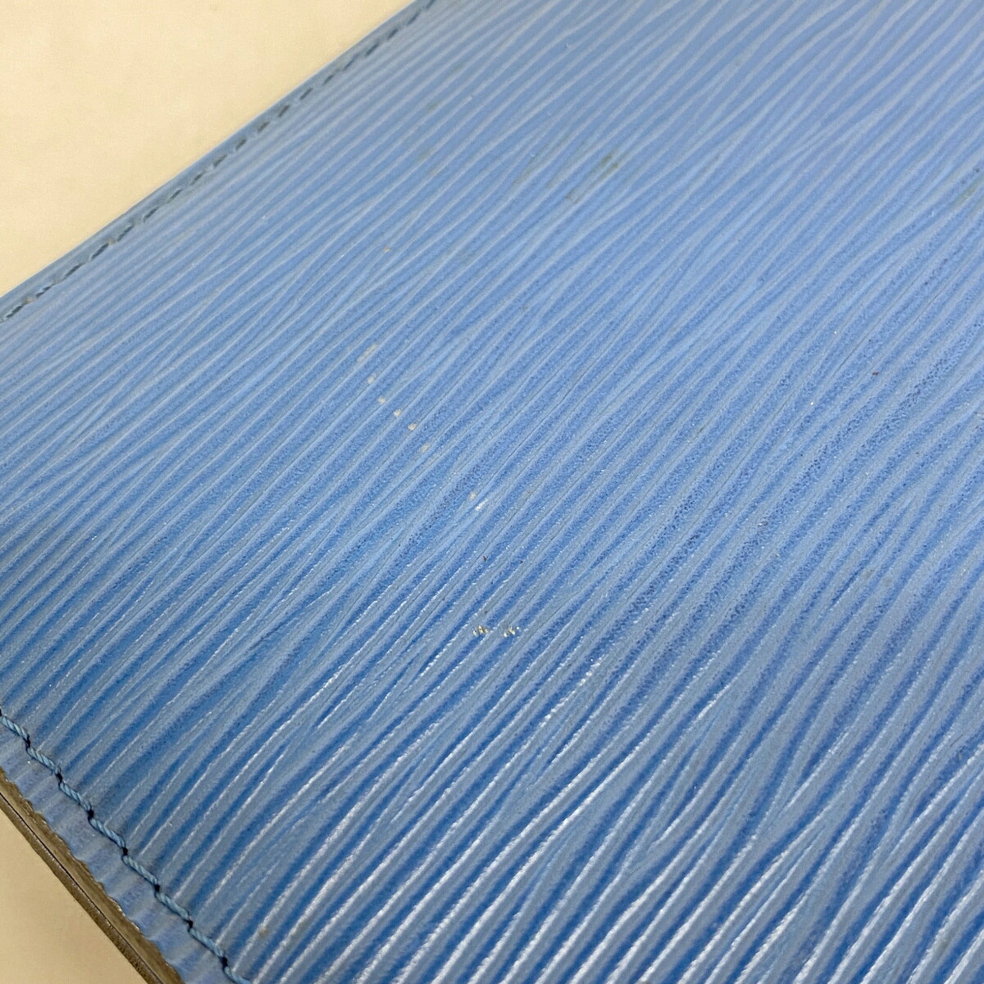 Louis Vuitton Toledo Blue Pouch (Pre-Owned)