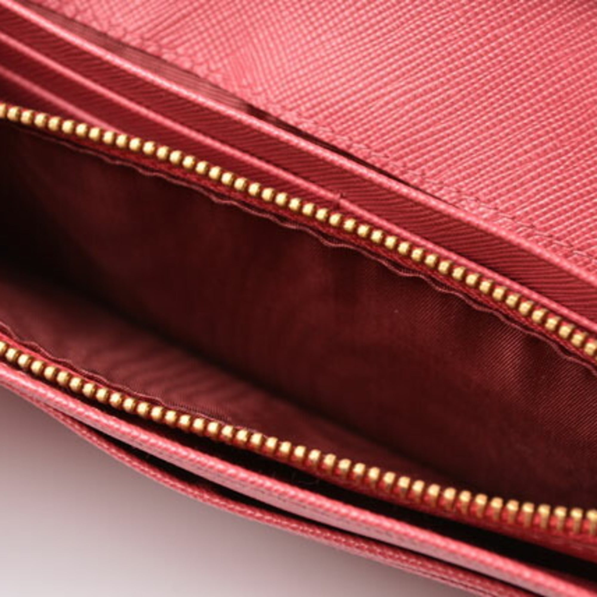 Prada Peonia Saffiano Metal Saffiano Metal Long Wallet (Bi-Fold) (Pre-Owned)