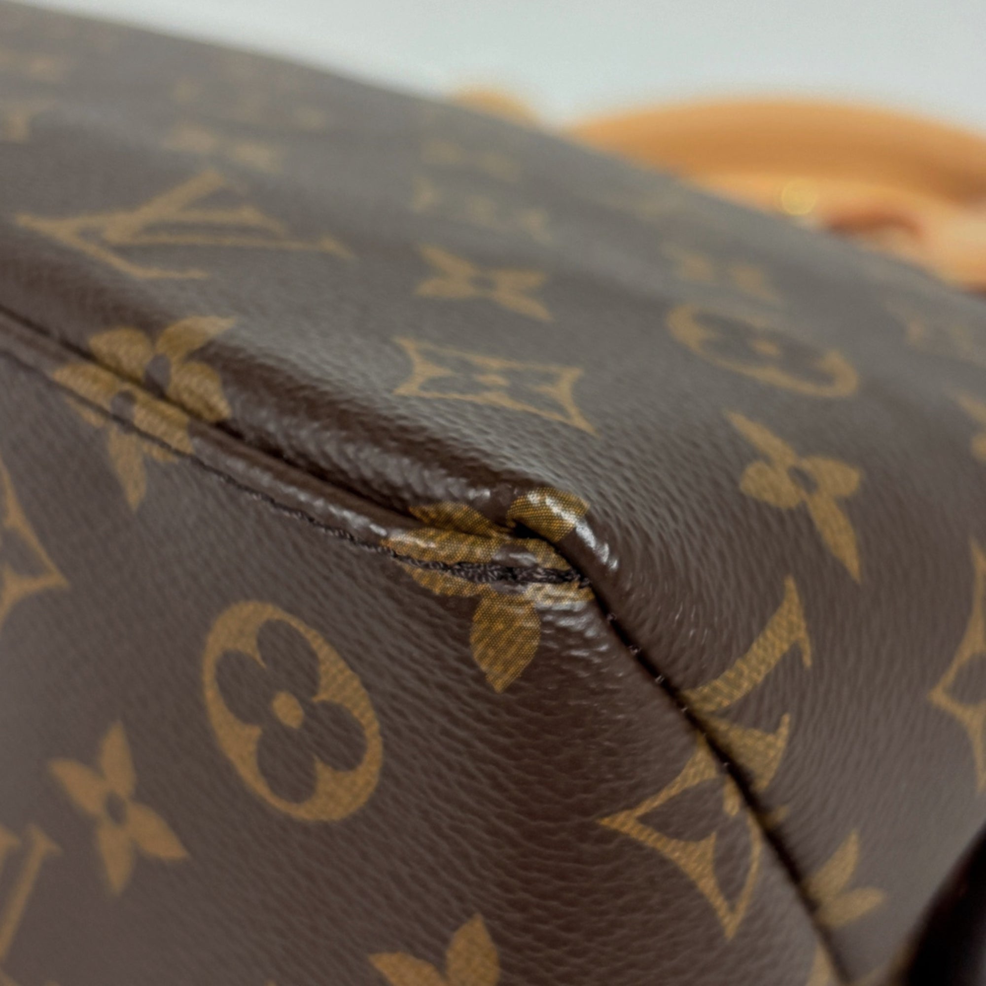 Louis Vuitton Brown Monogram Handbag (Pre-Owned)