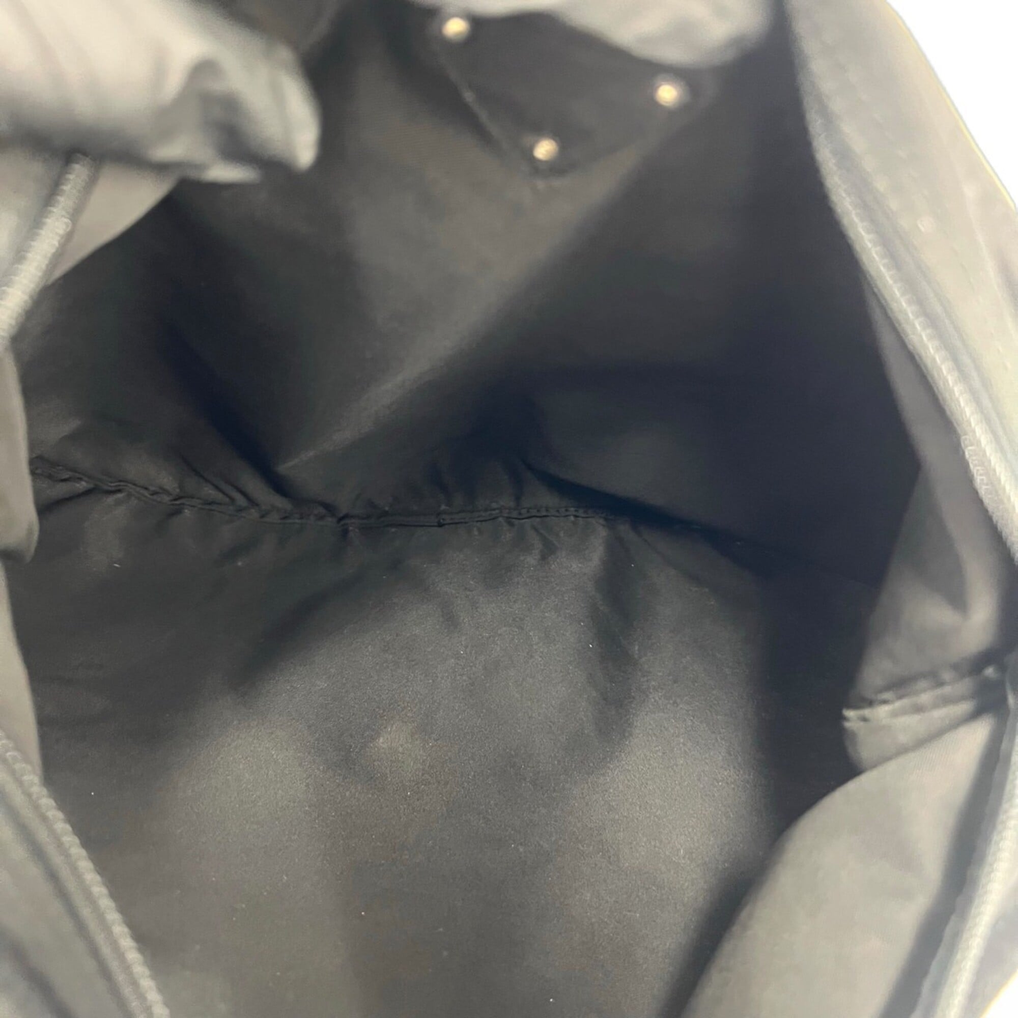 Prada Black Nylon Shoulder Bag (Pre-Owned)