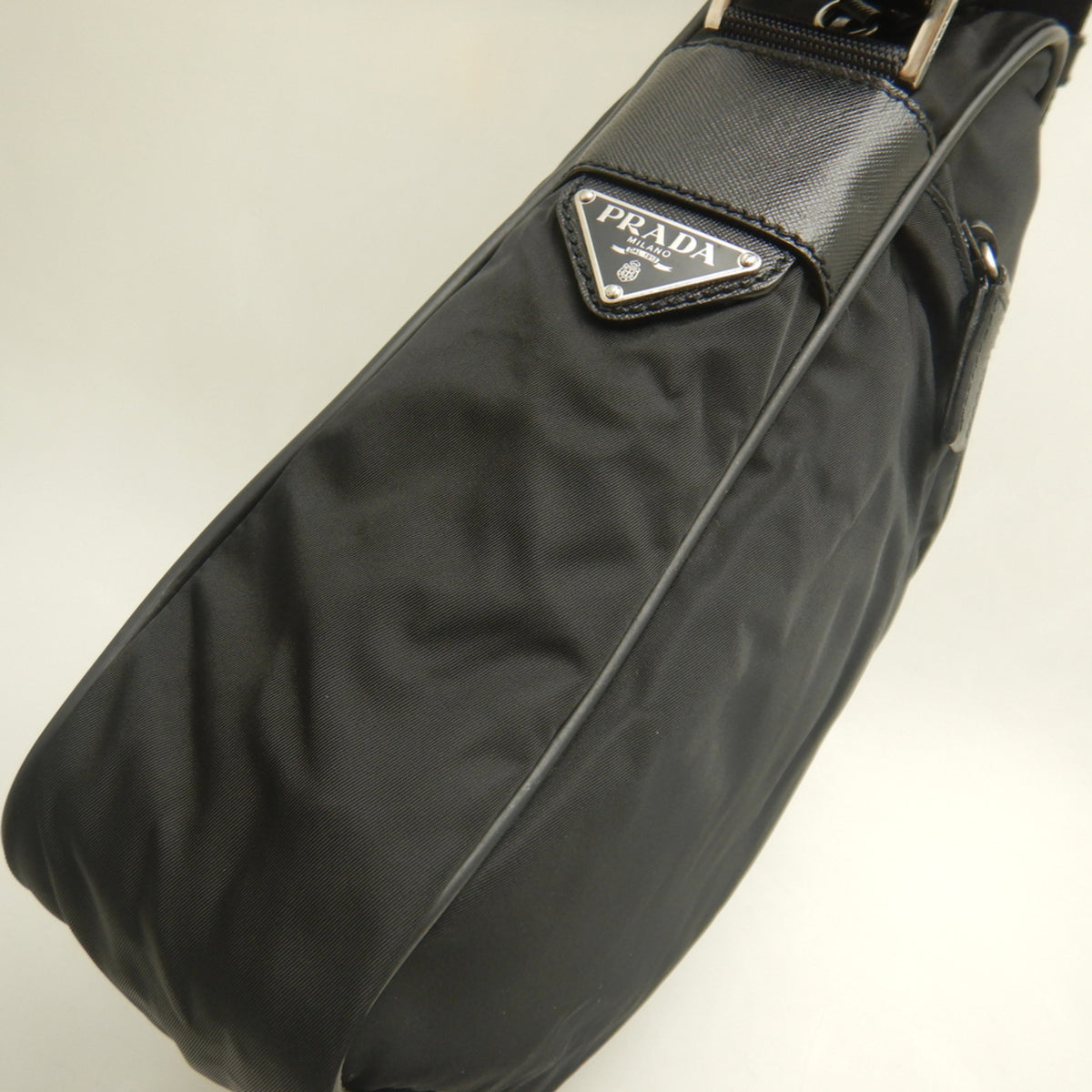 Prada Nero Nylon Shoulder Bag (Pre-Owned)