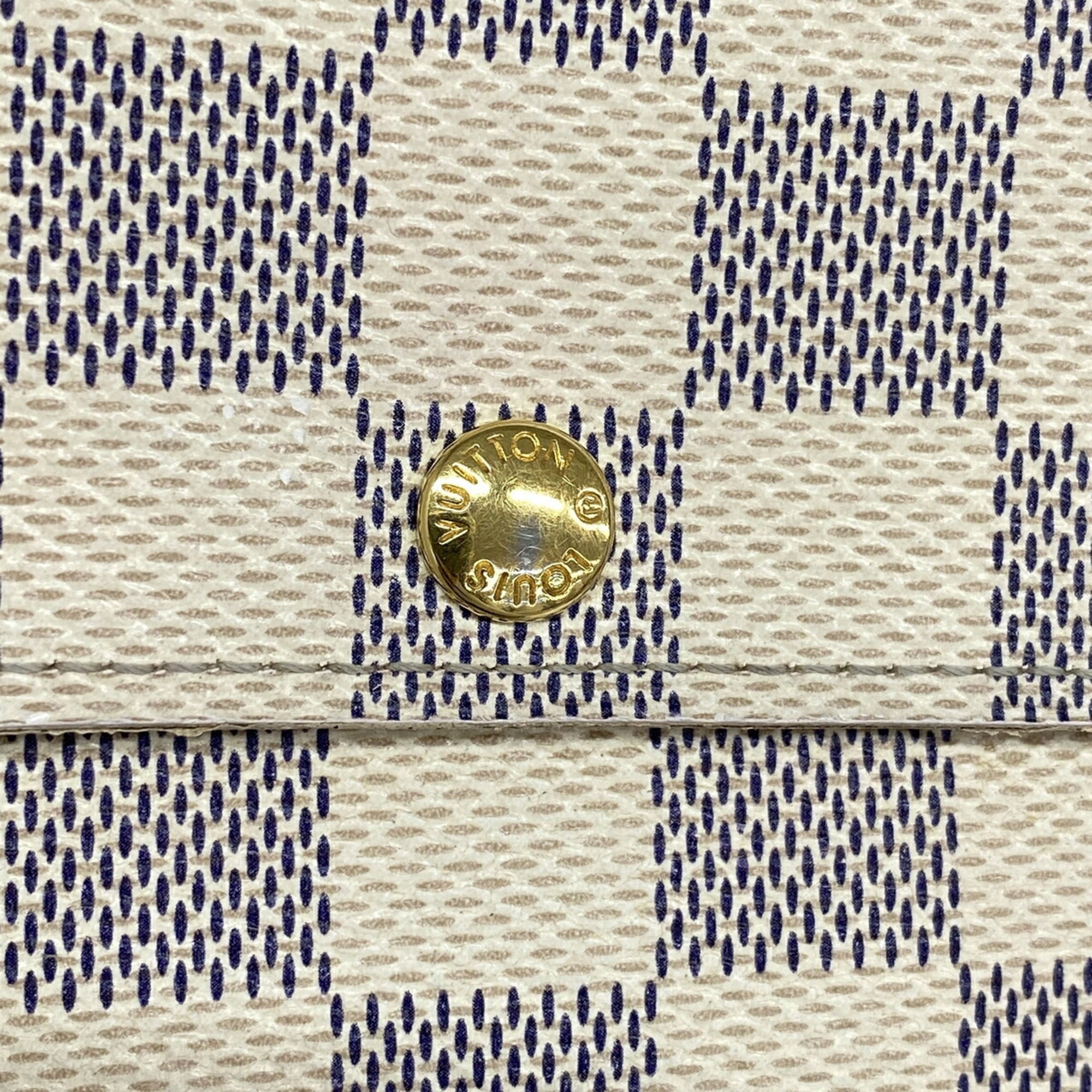 Louis Vuitton White Long Wallet (Bi-Fold) (Pre-Owned)