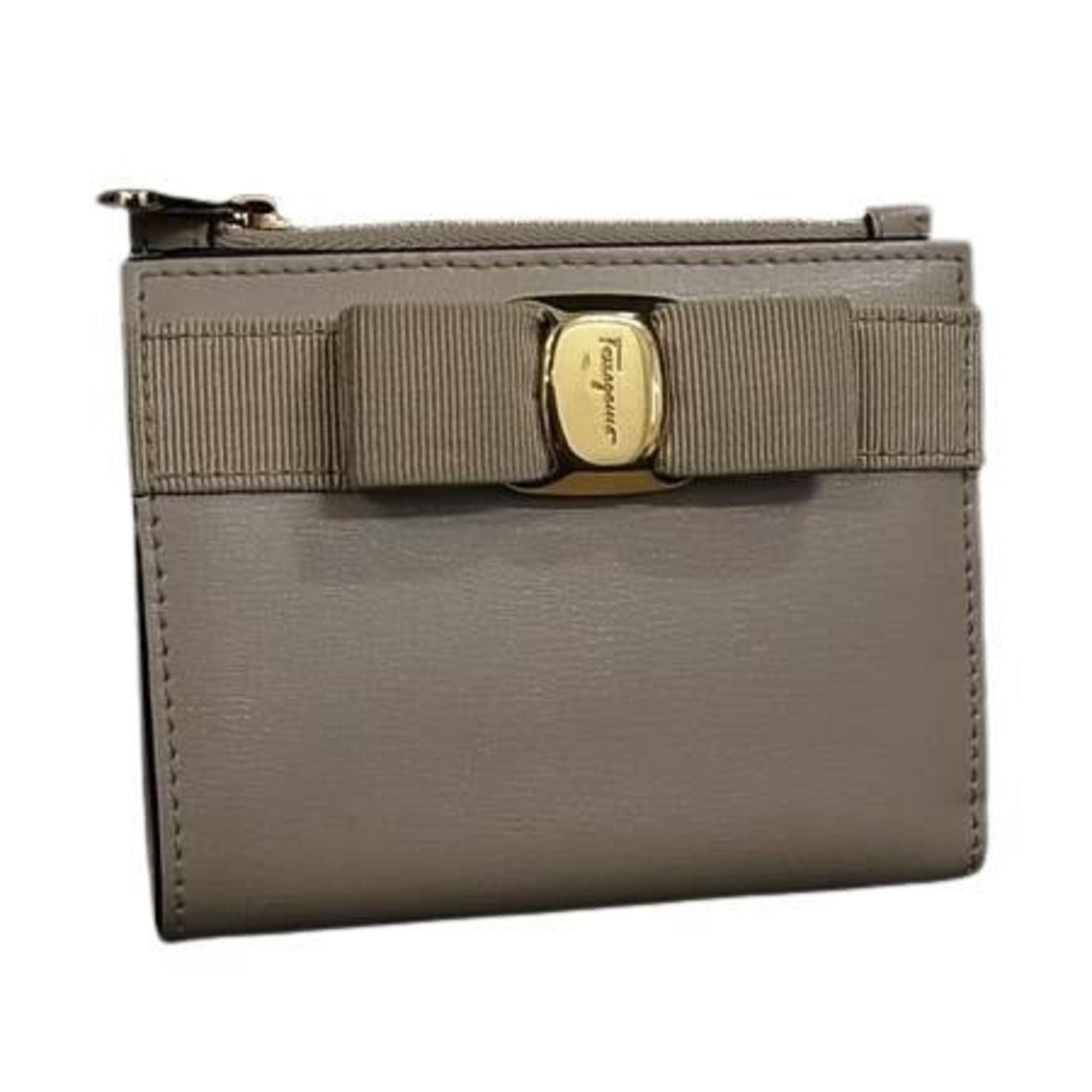 Salvatore Ferragamo Beige Leather Wallet (Bi-Fold) (Pre-Owned)