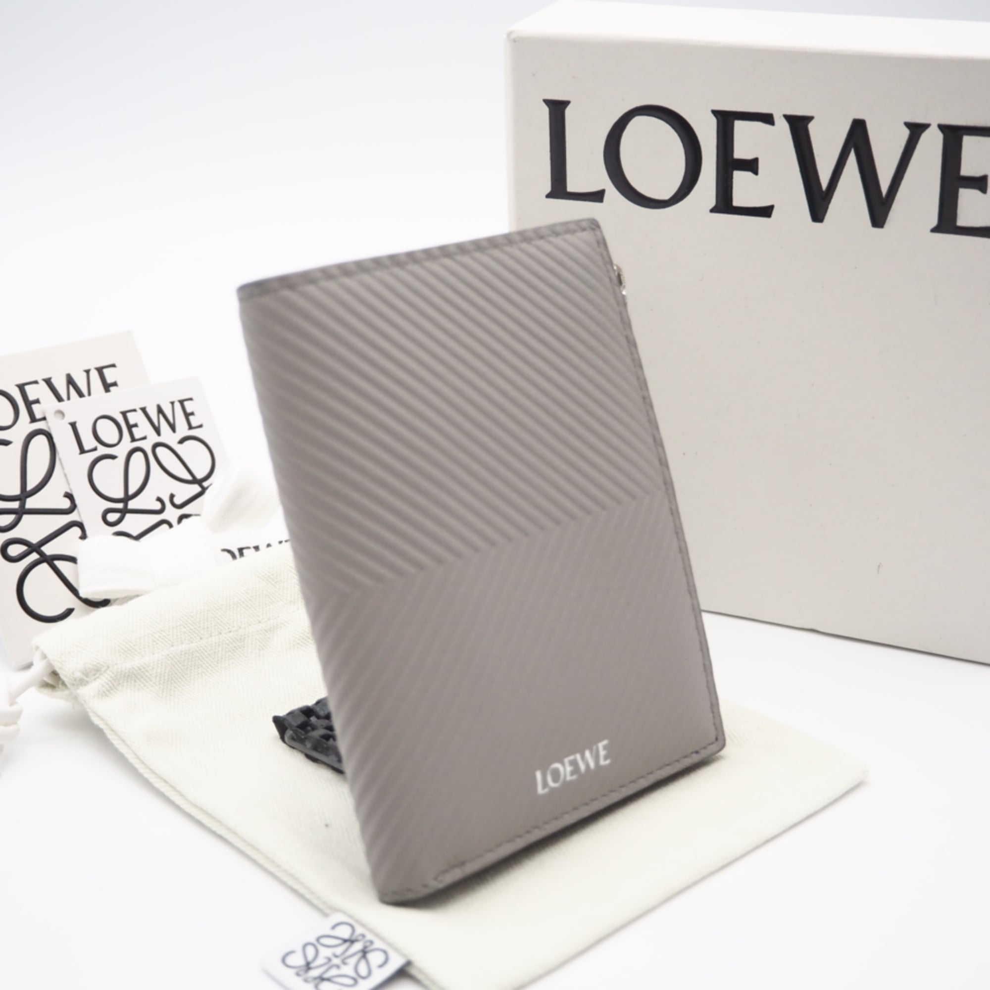 Loewe Gray Leather Wallet (Bi-Fold) (Pre-Owned)