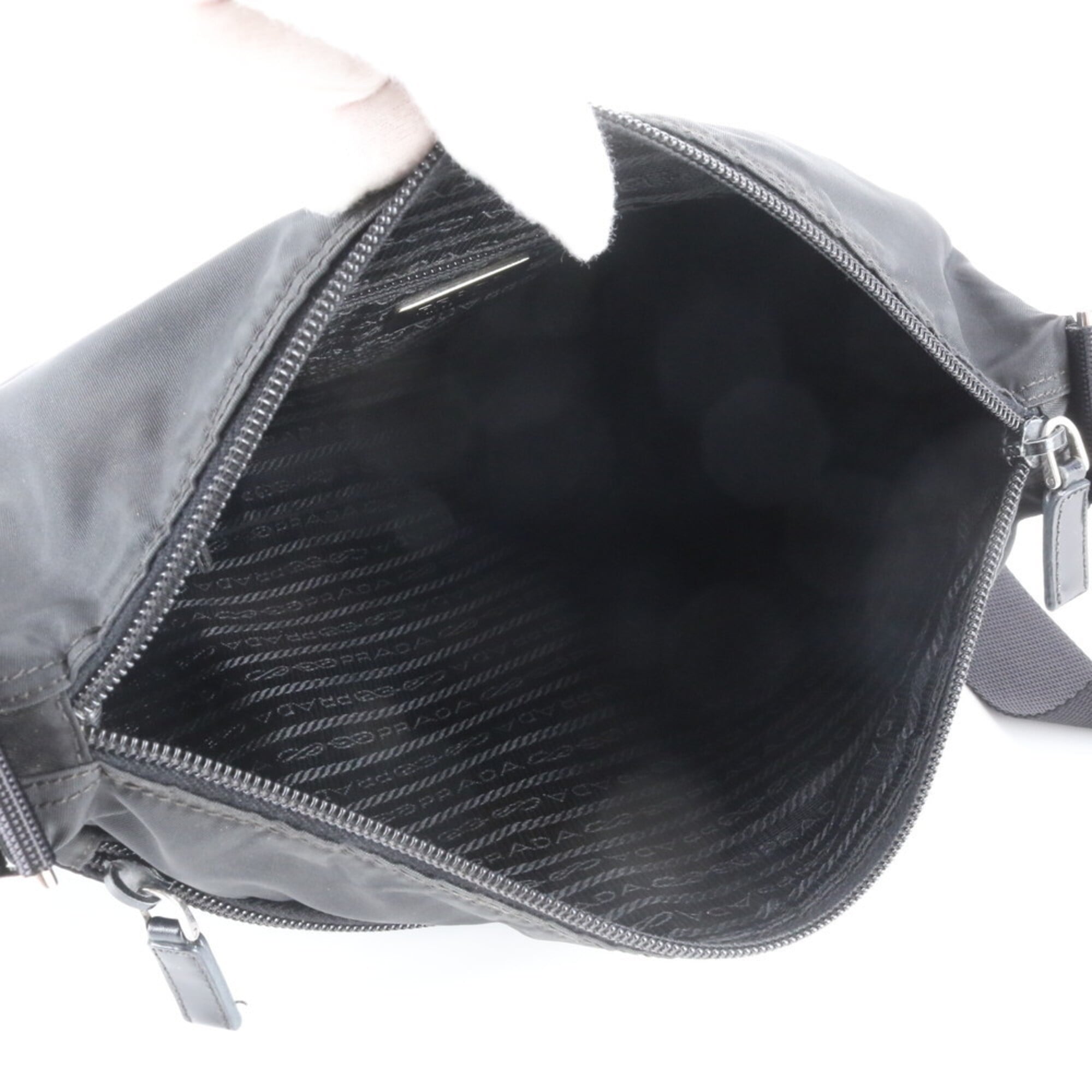 Prada Black Nylon Leather Shoulder Bag (Pre-Owned)