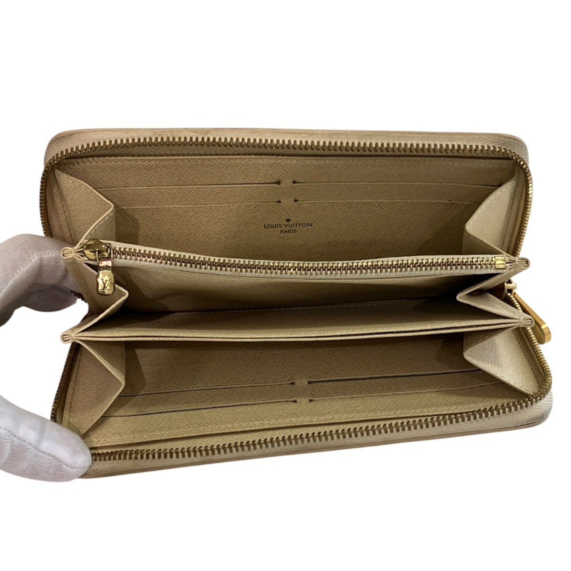Louis Vuitton Damier Azur White Damier Canvas Long Wallet (Bi-Fold) (Pre-Owned)