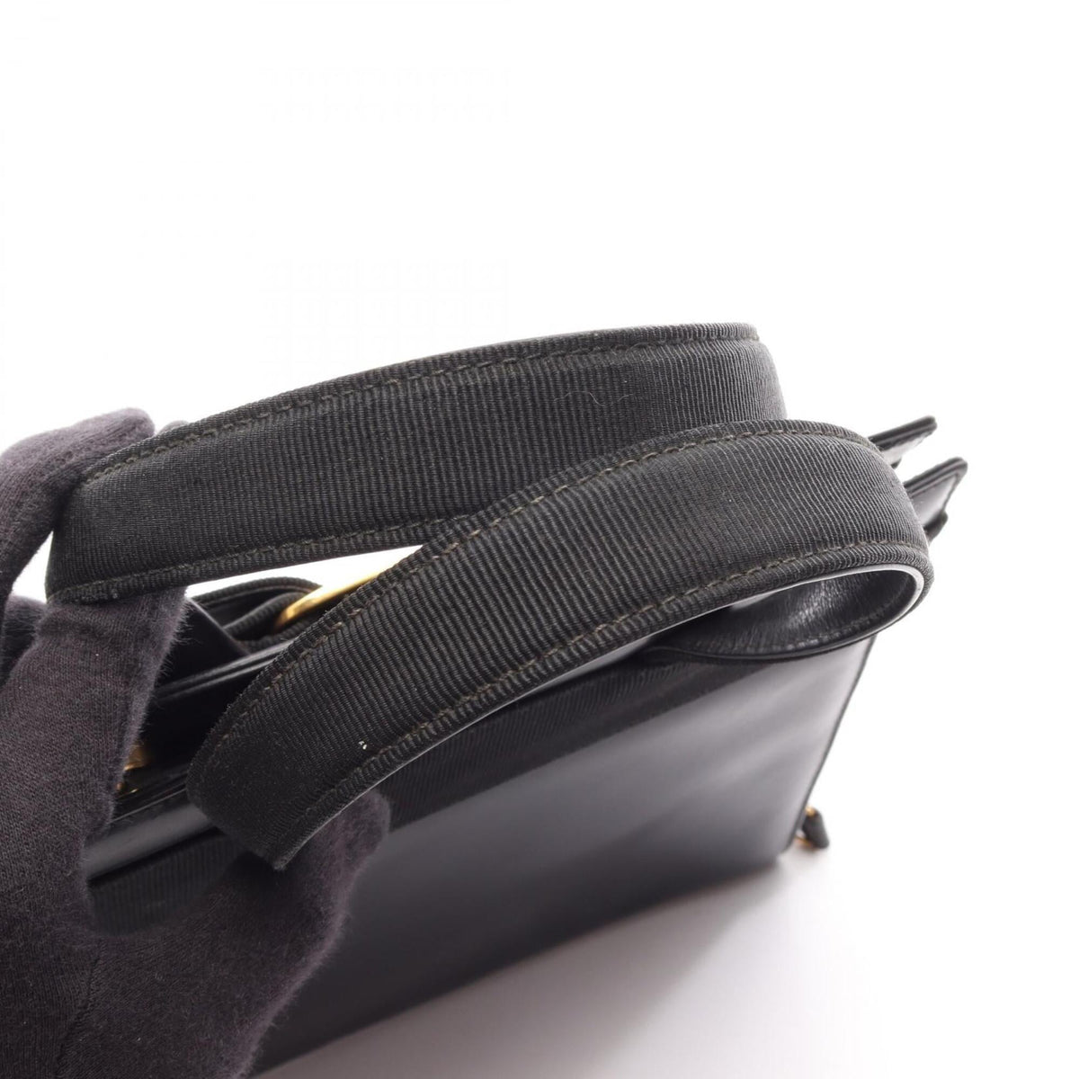 Salvatore Ferragamo Black Leather Handbag (Pre-Owned)