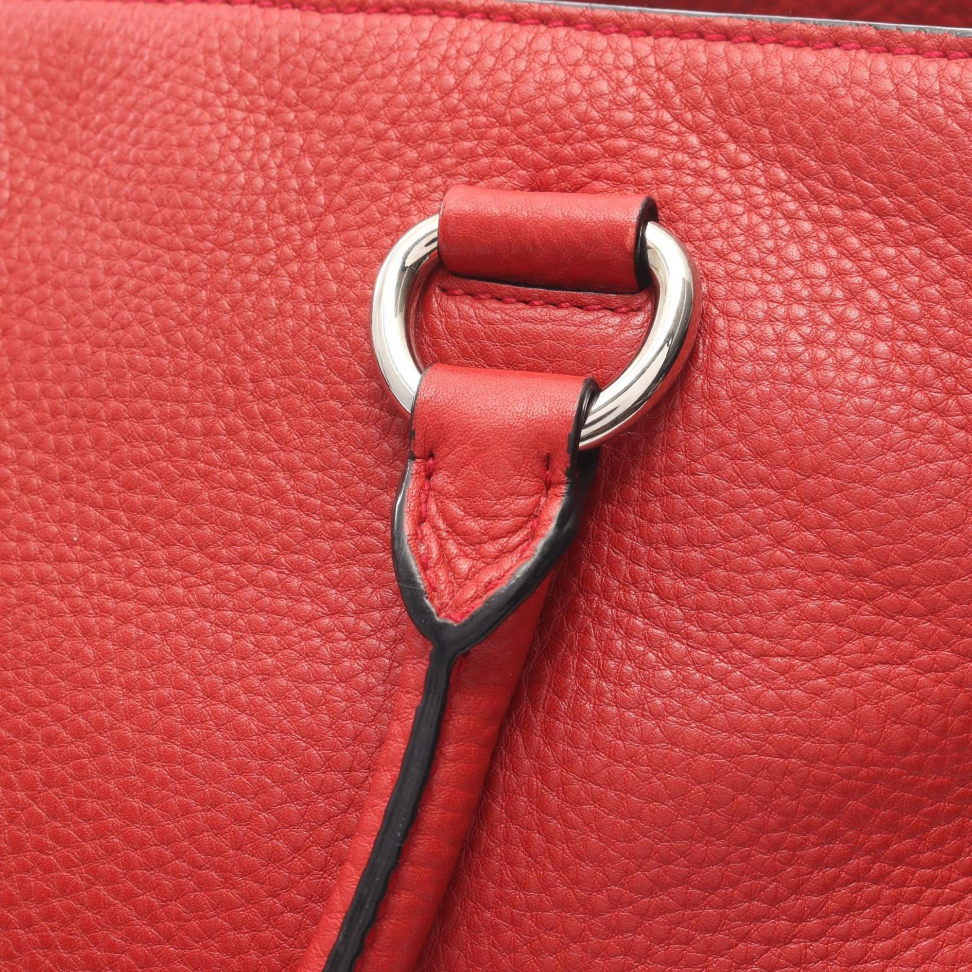 Prada Red Color Leather Handbag (Pre-Owned)