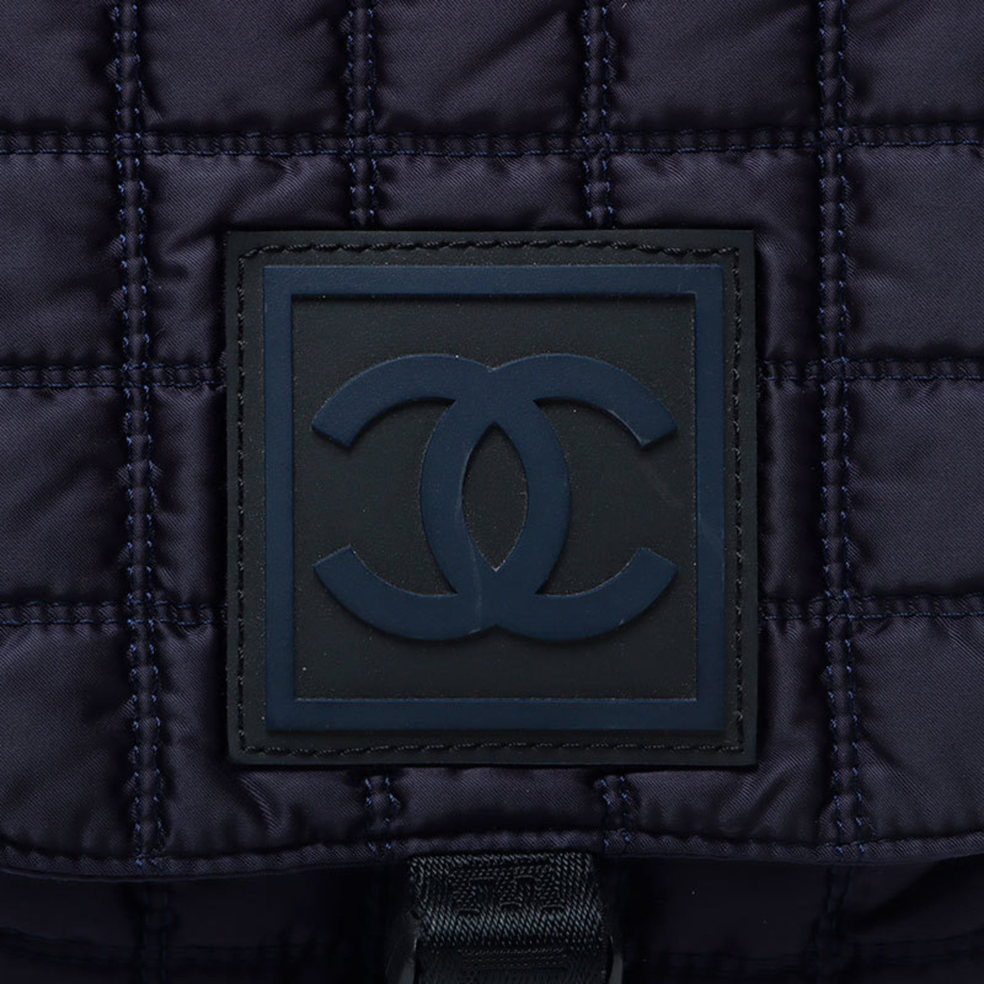 Chanel Navy Shoulder Bag (Pre-Owned)