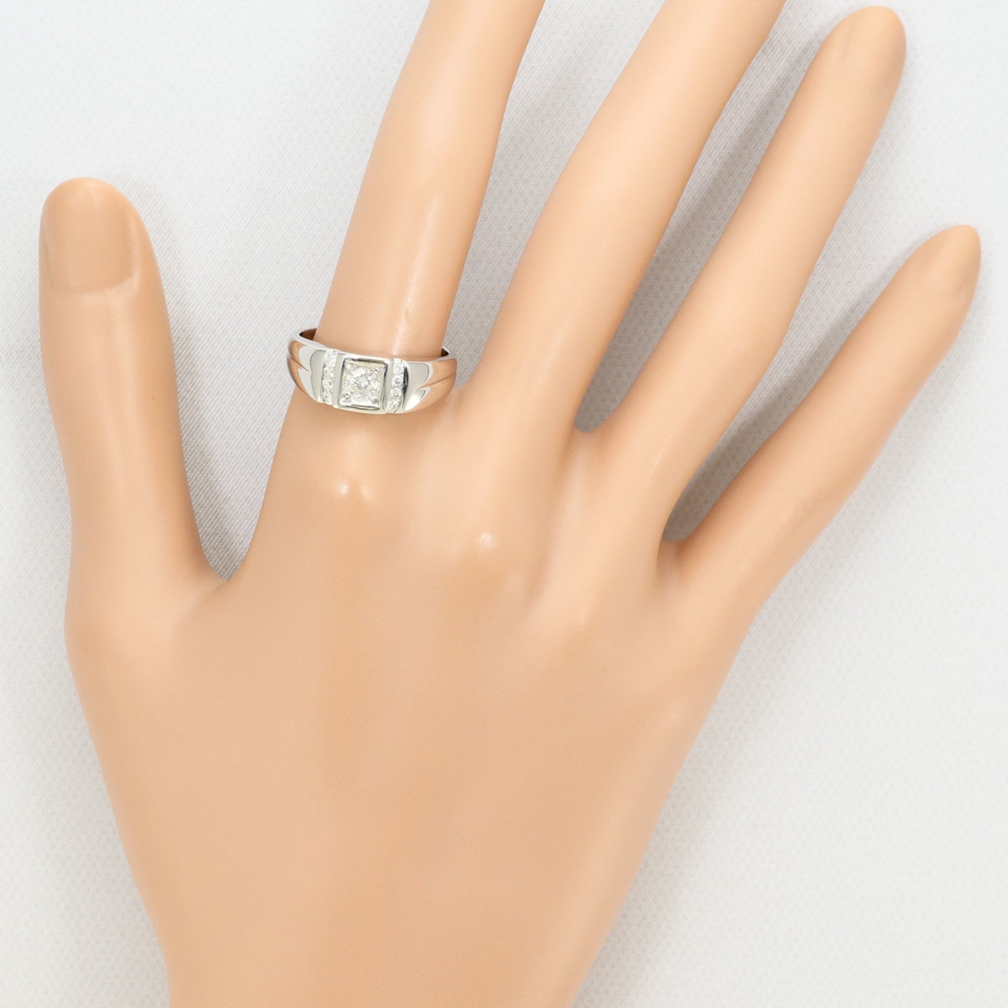 Unbranded Platinum Platinum 900 Band Ring (Pre-Owned)