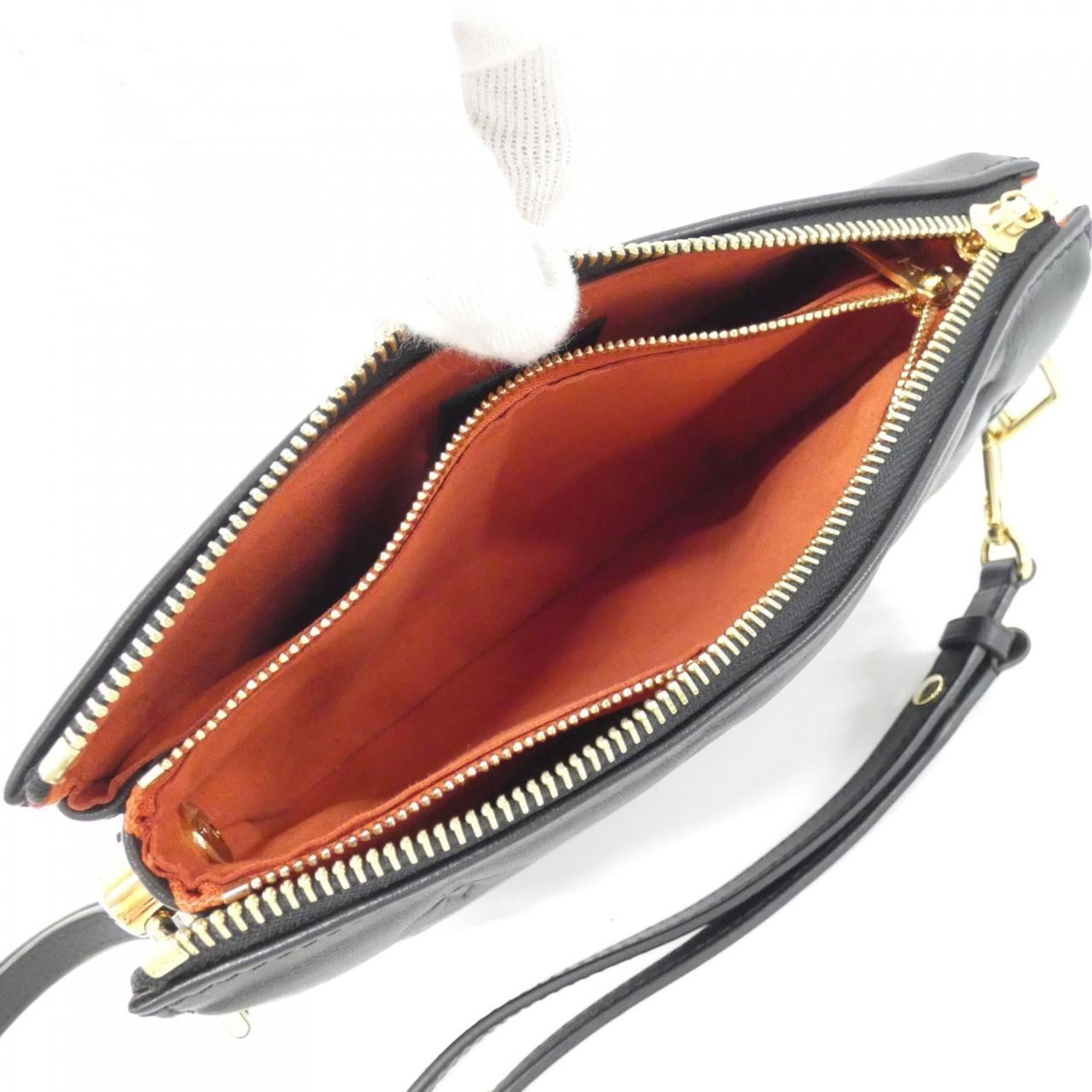 Louis Vuitton Black Leather Shoulder Bag (Pre-Owned)