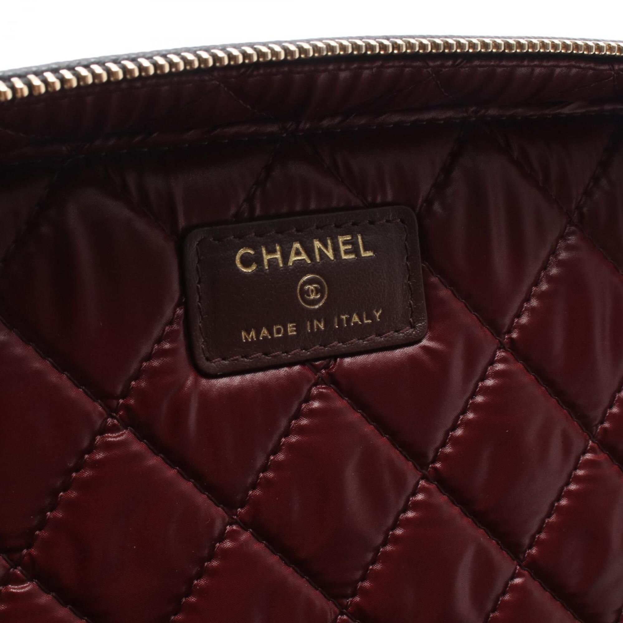 Chanel Matelasse Black Grained Calfskin Handbag (Pre-Owned)