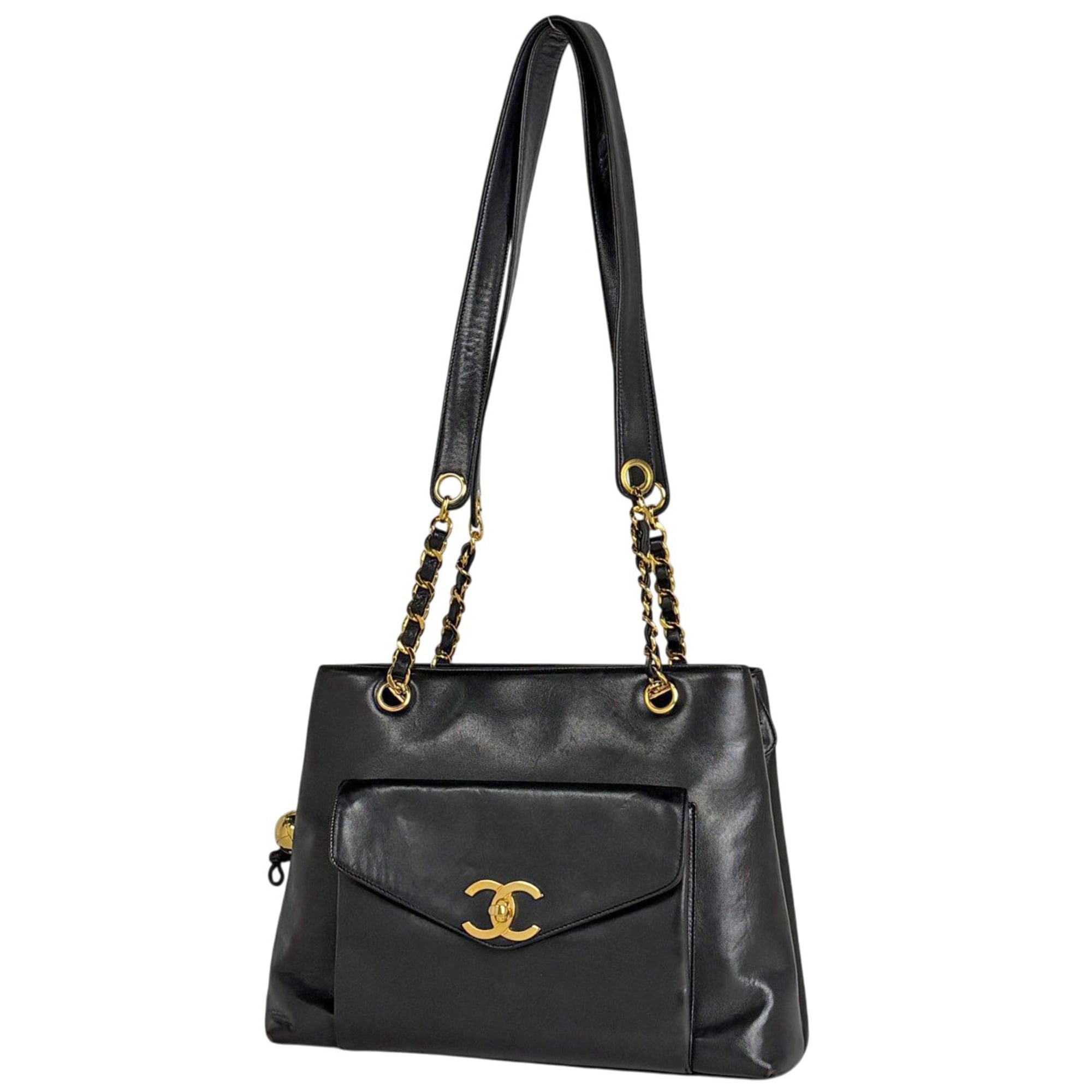 Chanel Black Leather Tote Bag (Pre-Owned)