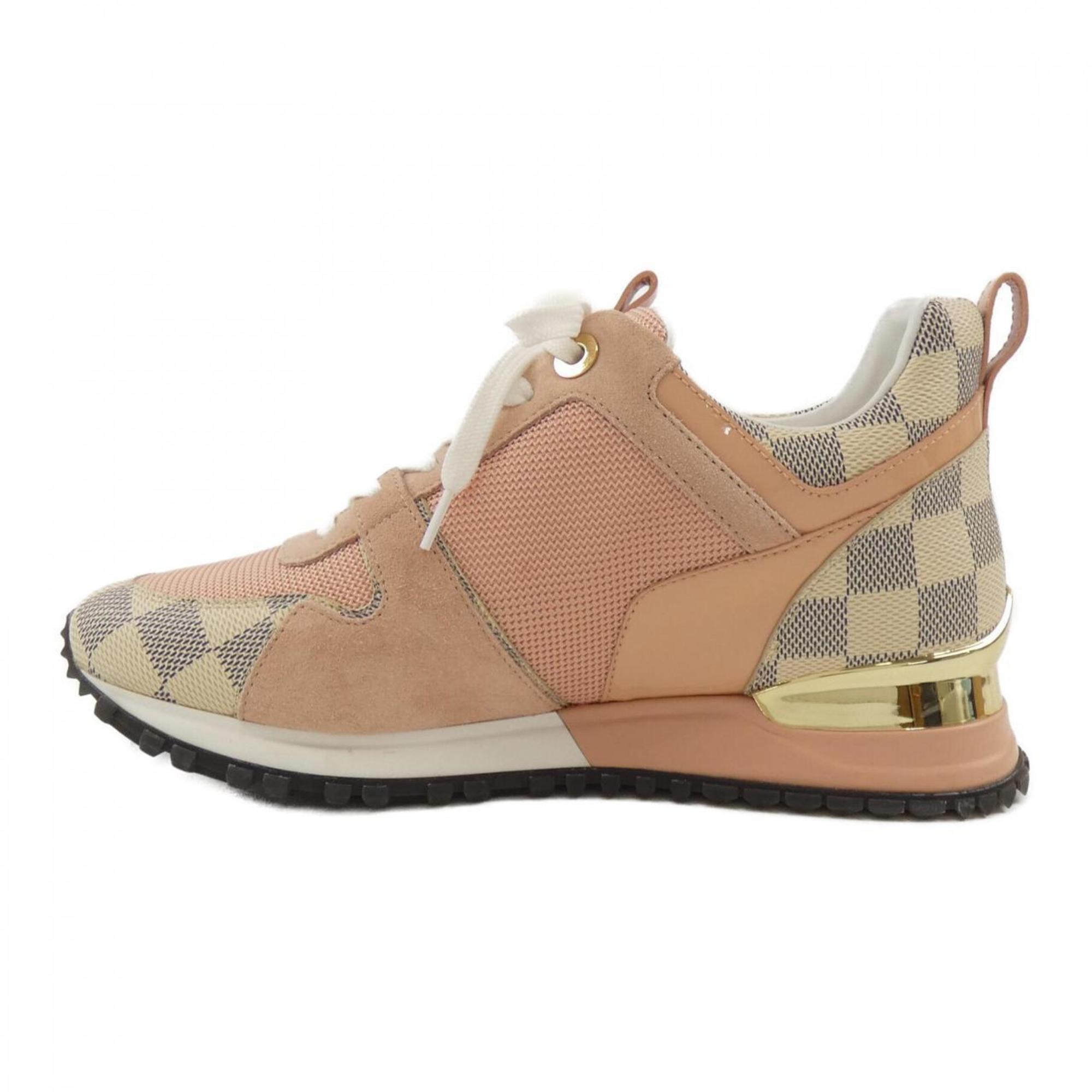 Louis Vuitton Pink Sneakers (Pre-Owned)