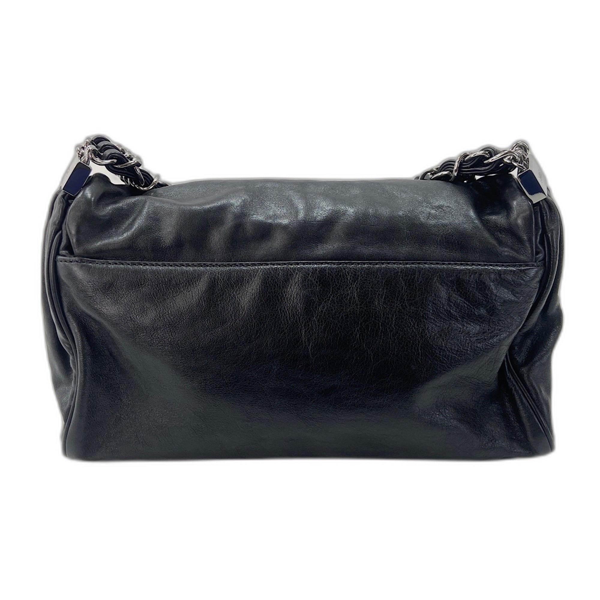 Chanel Black Shoulder Bag (Pre-Owned)
