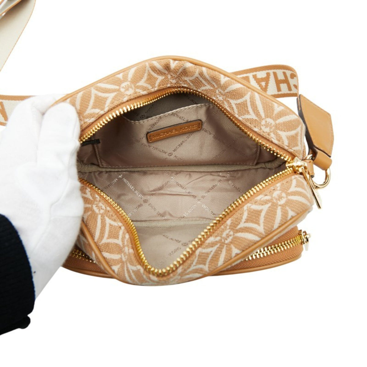 Michael Kors Brown Canvas Leather Pouch Shoulder Bag (Pre-Owned)