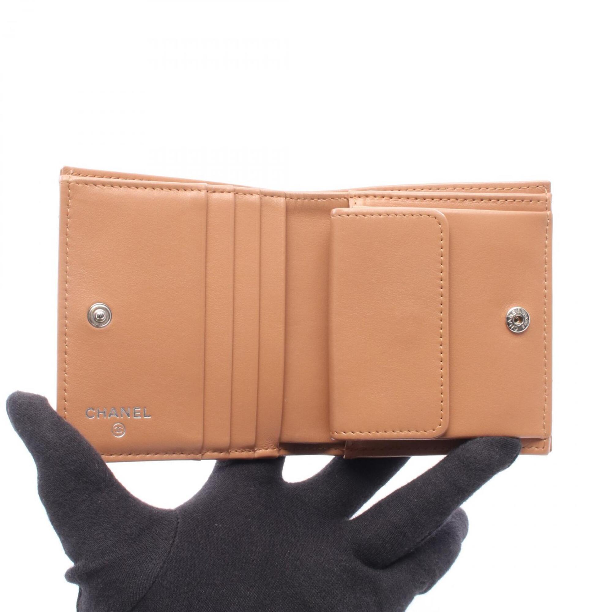 Chanel Brown Leather Wallet (Bi-Fold) (Pre-Owned)