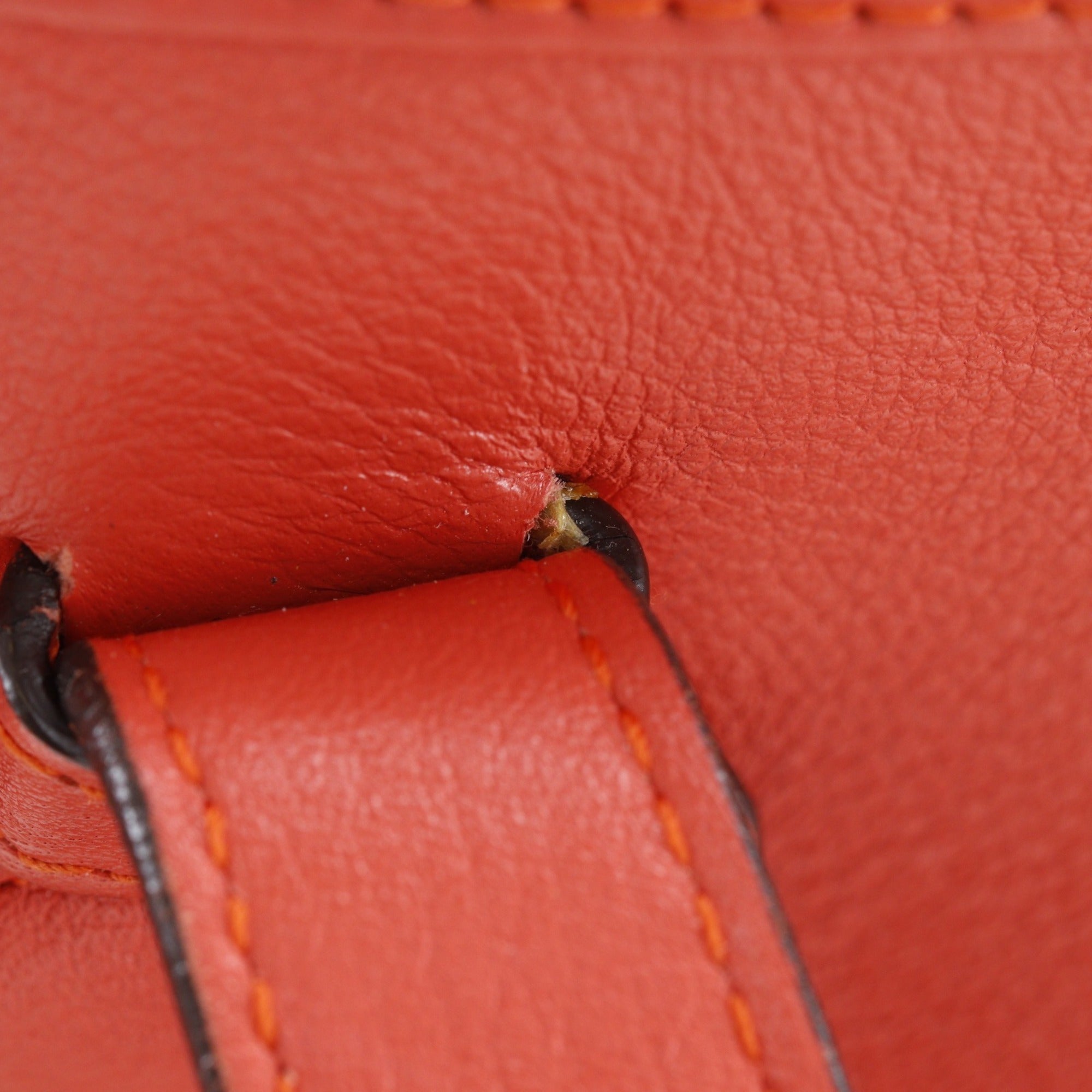 Loewe Red Color Leather Tote Bag (Pre-Owned)