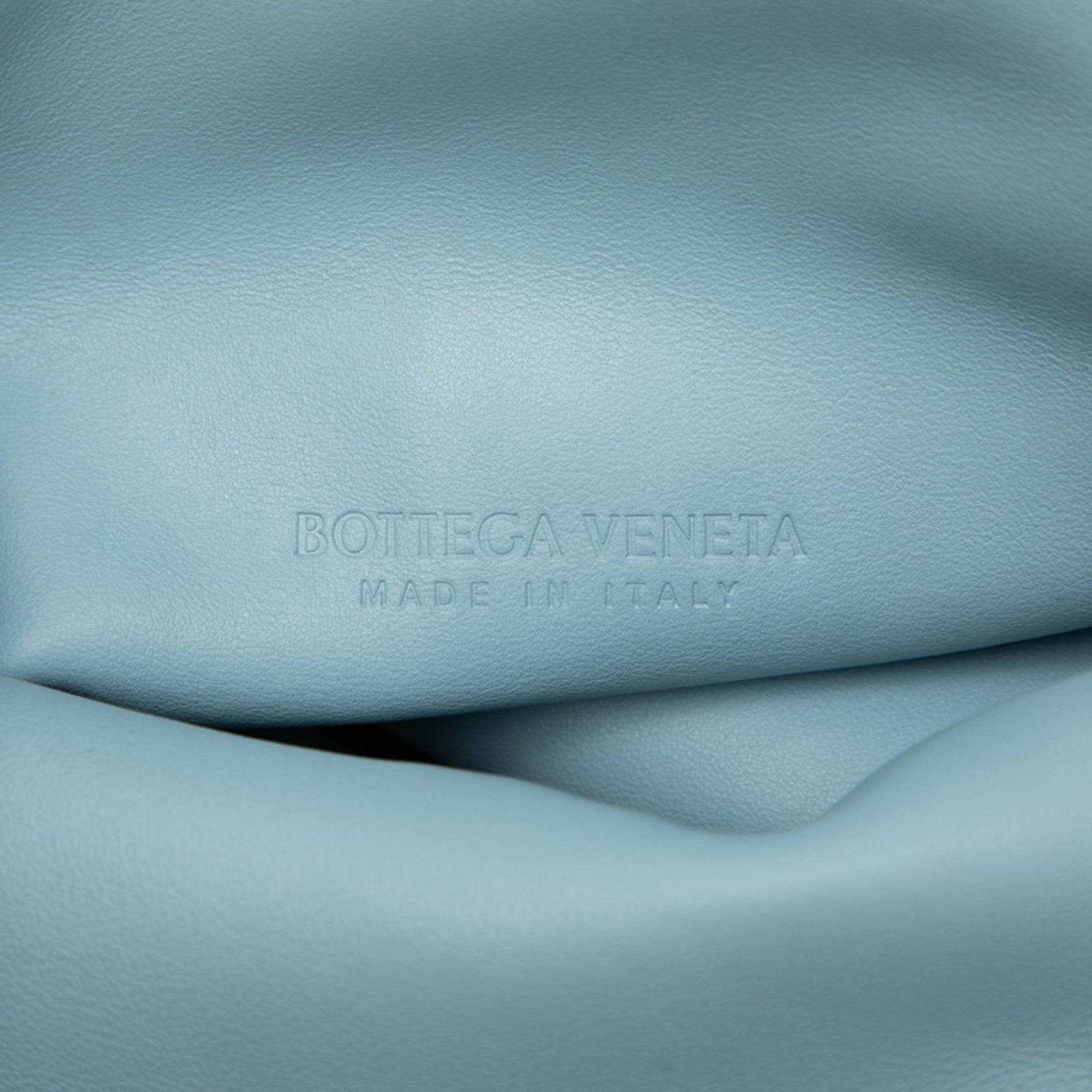 Bottega Veneta Light Blue Leather Clutch Bag (Pre-Owned)