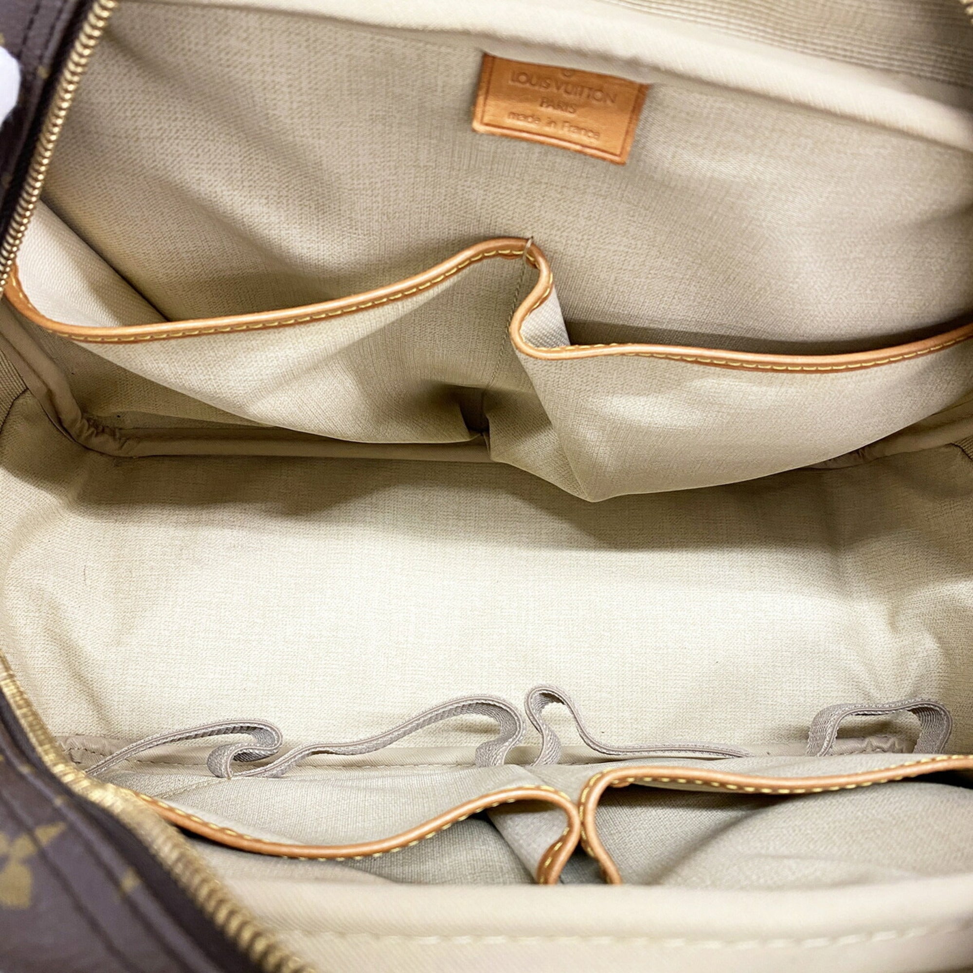 Louis Vuitton Brown Handbag (Pre-Owned)