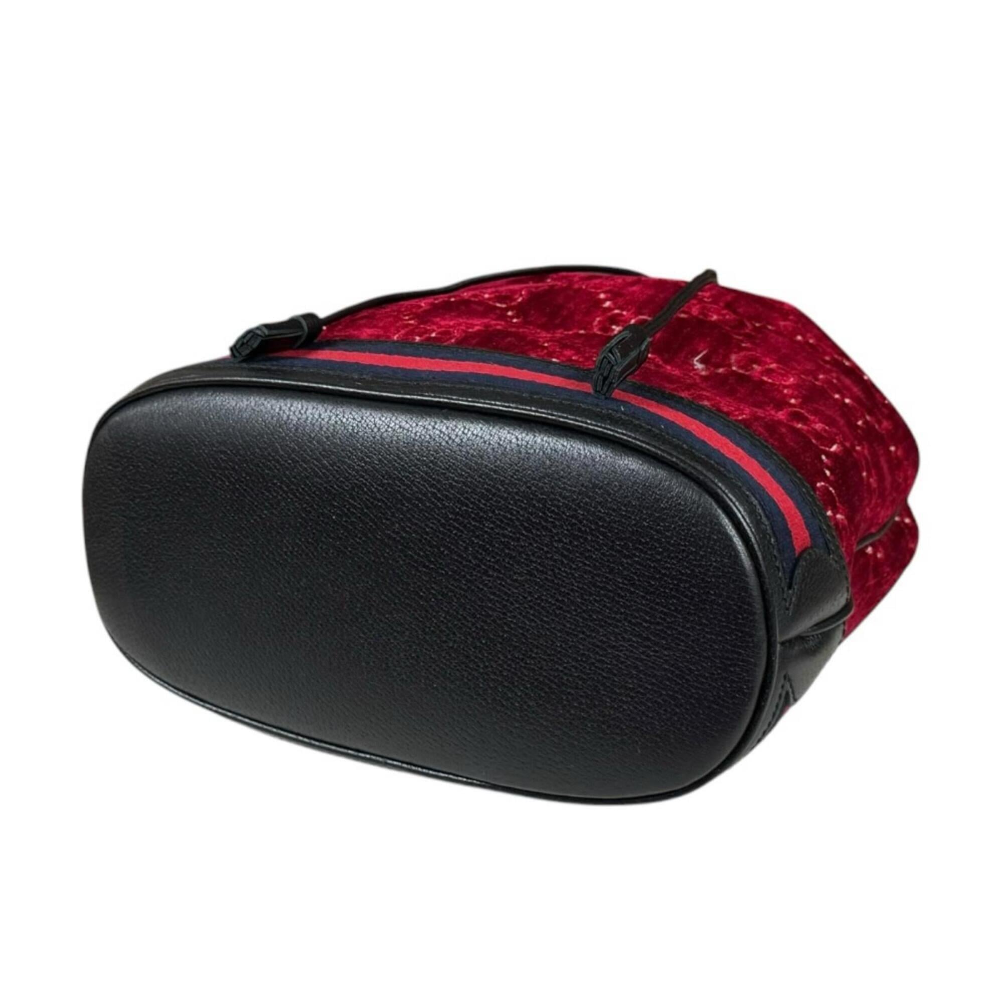 Gucci Black Red Color Velvet Handbag Shoulder Bag (Pre-Owned)