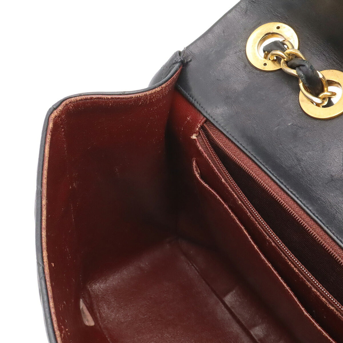 Chanel Black Leather Shoulder Bag (Pre-Owned)