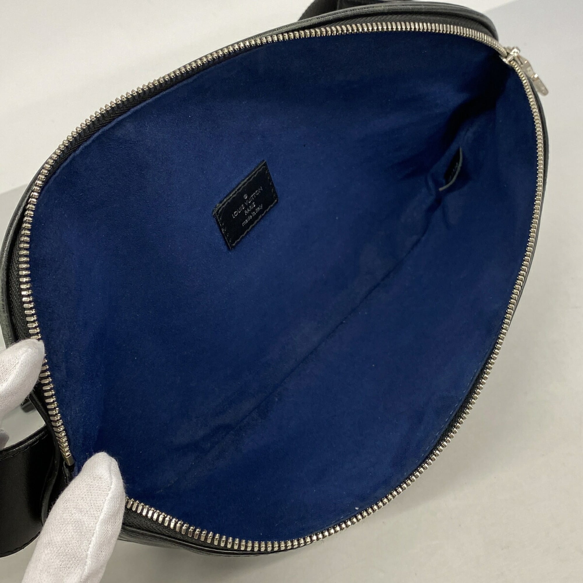 Louis Vuitton Noir Sling Bag (Pre-Owned)