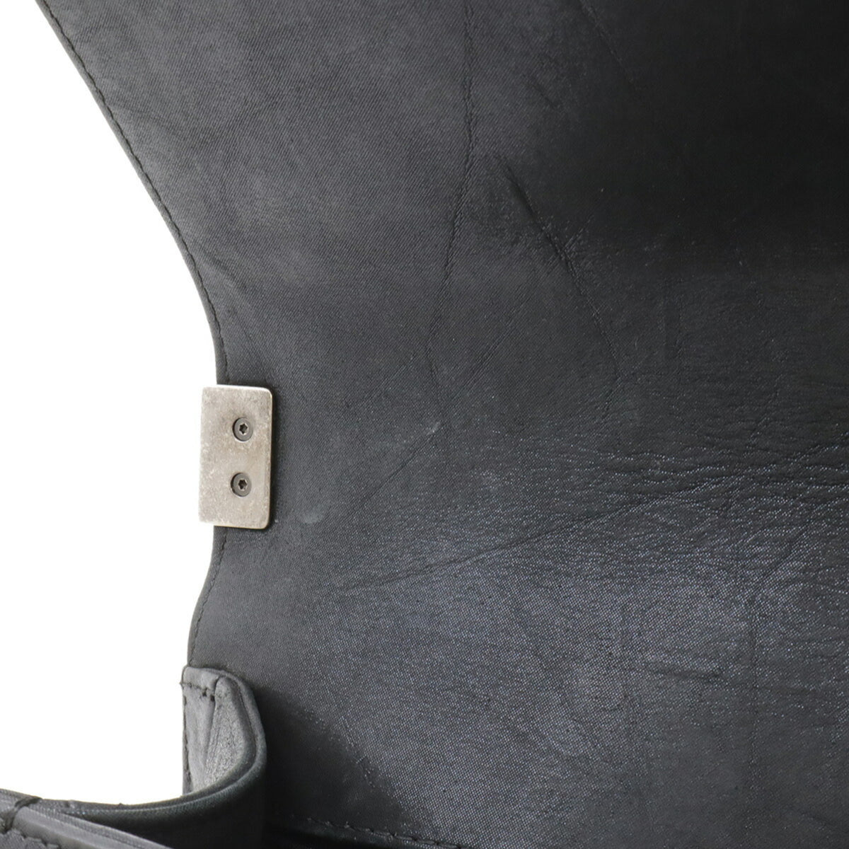 Chanel Black Leather Shoulder Bag (Pre-Owned)