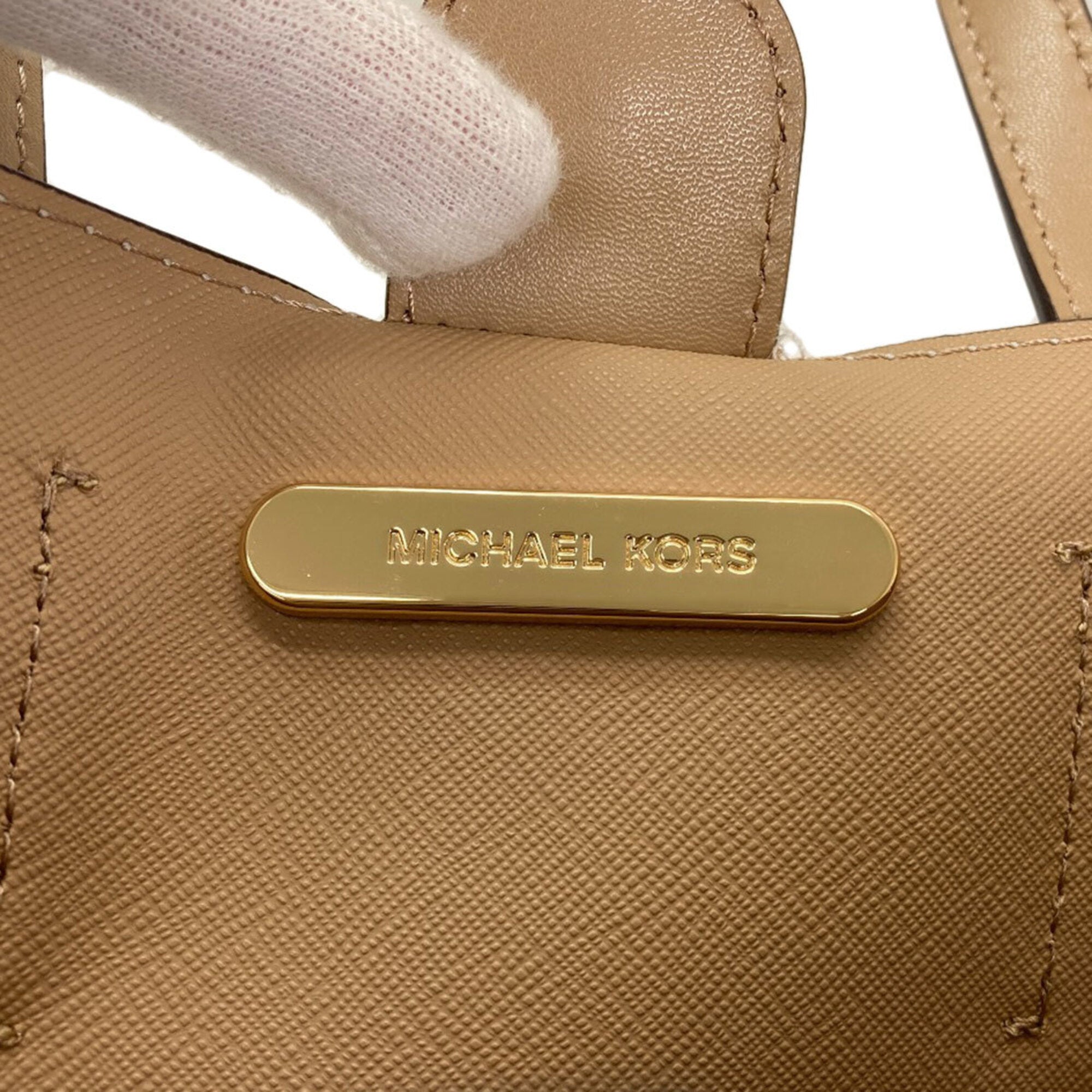 Michael Kors White Pvc Handbag (Pre-Owned)