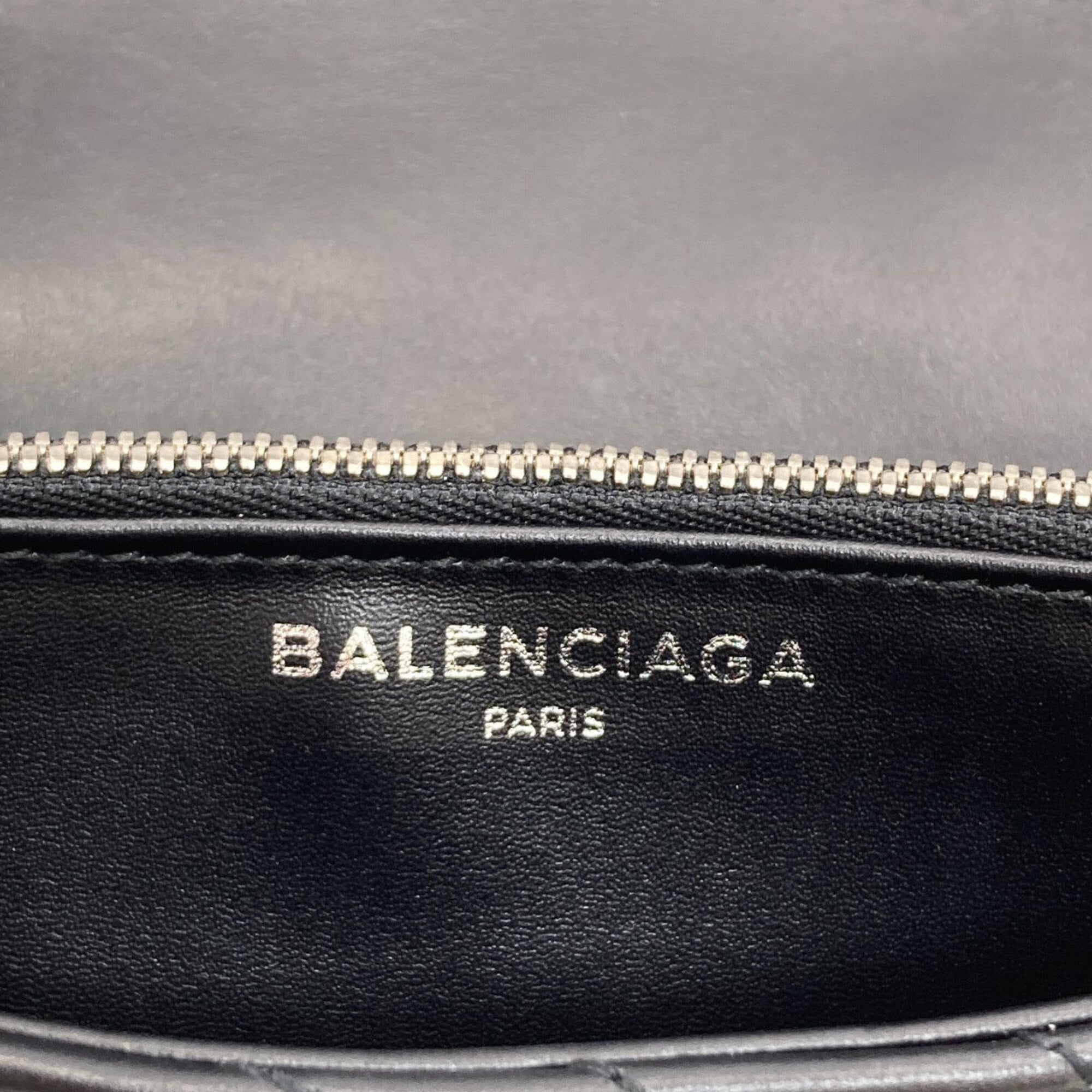 Balenciaga Black Leather Shoulder Bag (Pre-Owned)