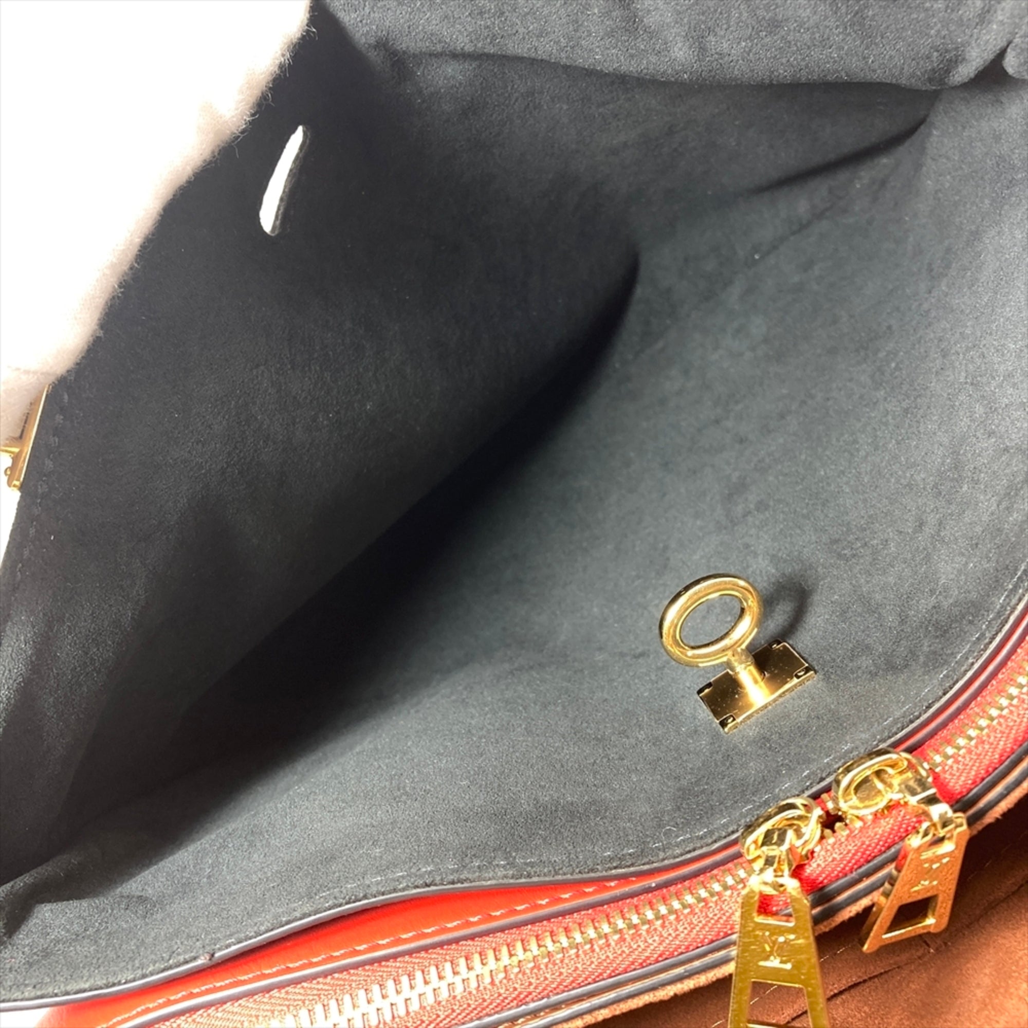 Louis Vuitton Brown Monogram Canvas Handbag Shoulder Bag (Pre-Owned)