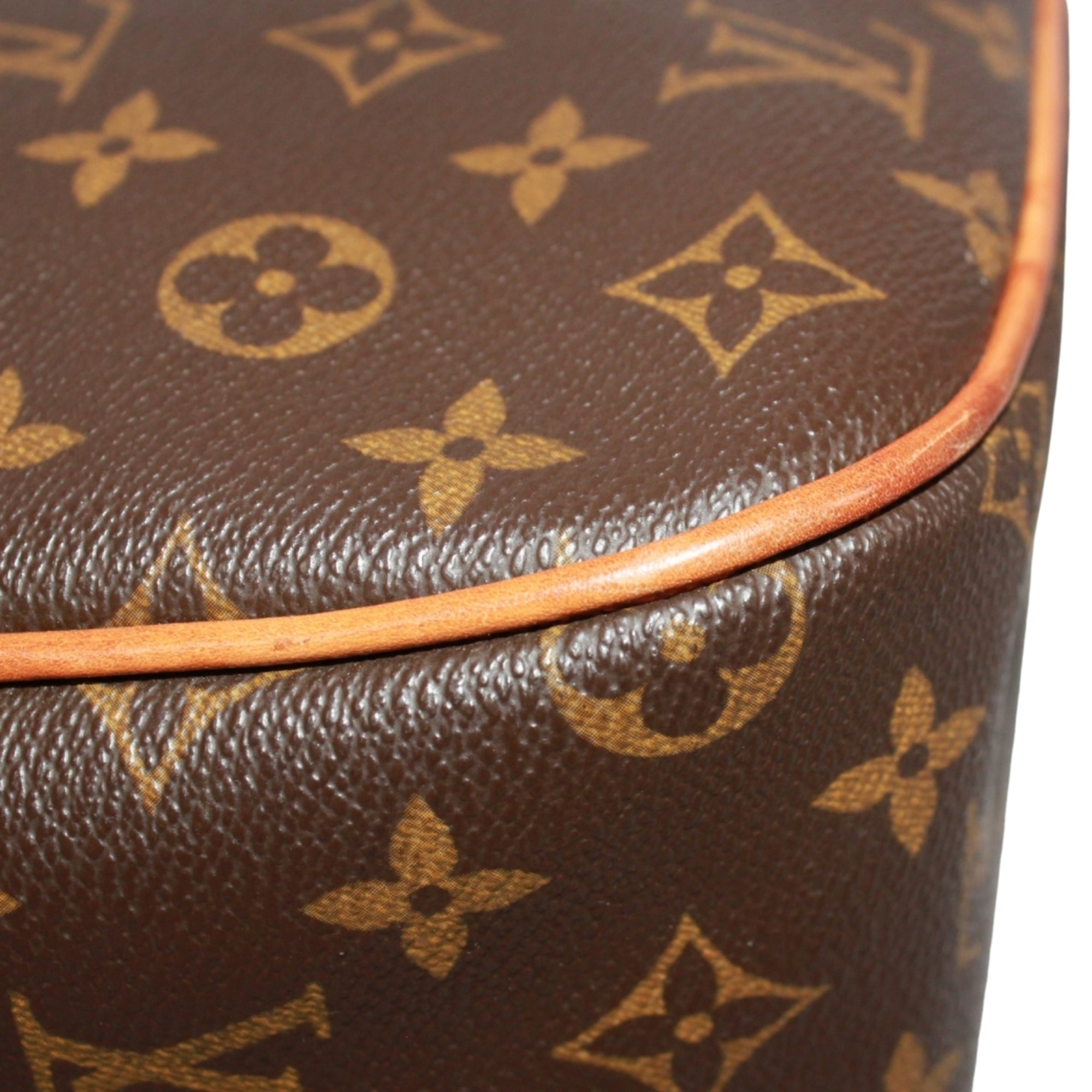Louis Vuitton Brown Monogram Monogram Shoulder Bag (Pre-Owned)