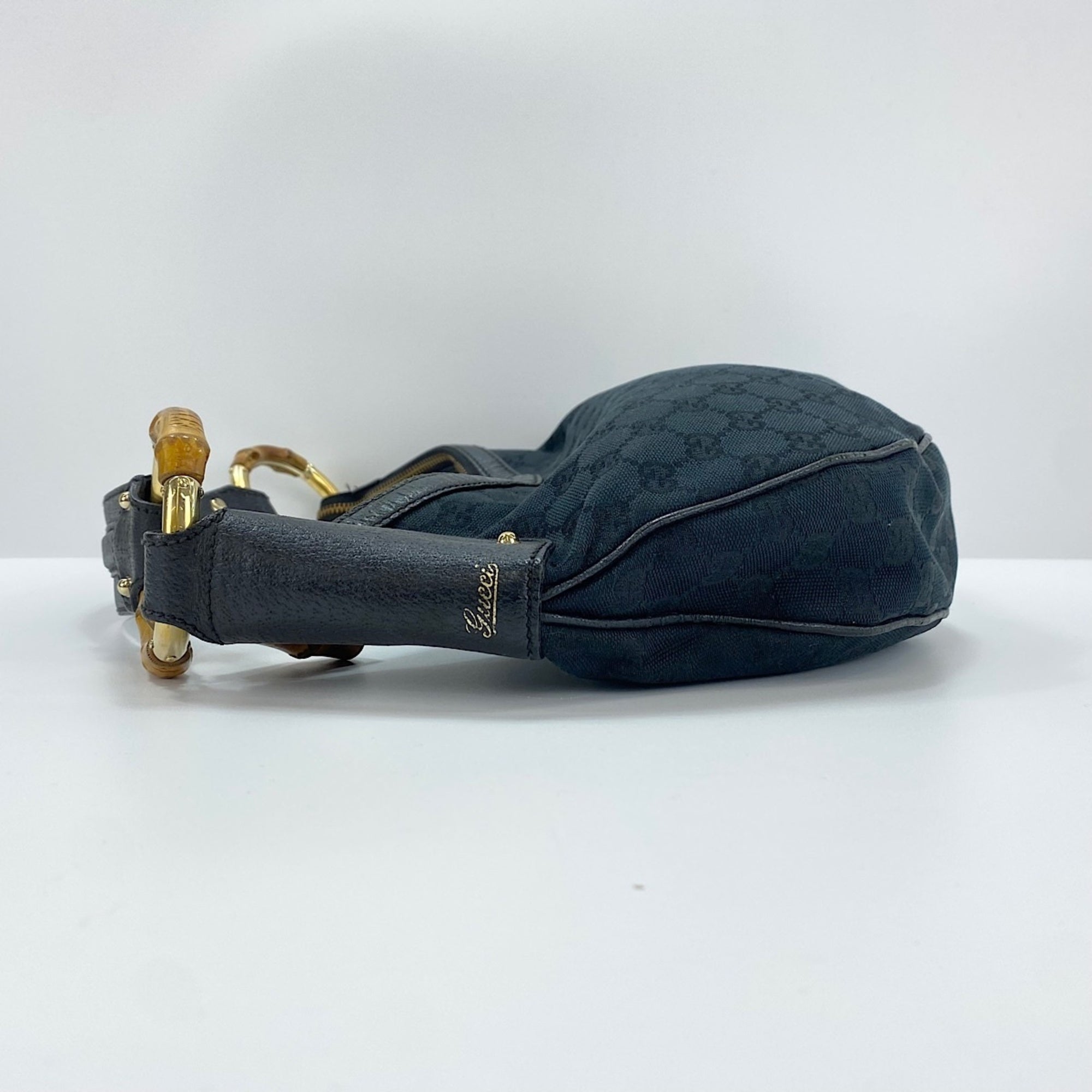 Gucci Black Bamboo Shoulder Bag (Pre-Owned)