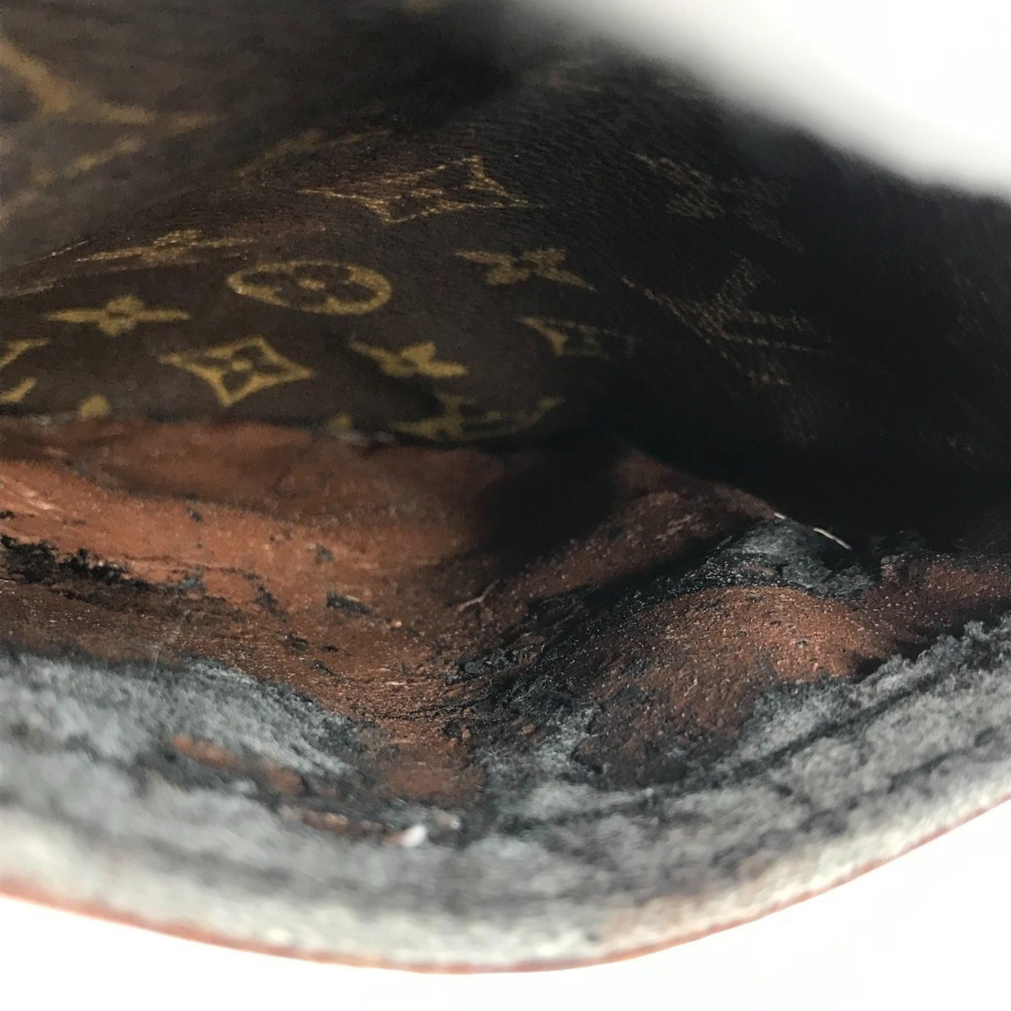 Louis Vuitton Brown Monogram Canvas Pochette Shoulder Bag (Pre-Owned)