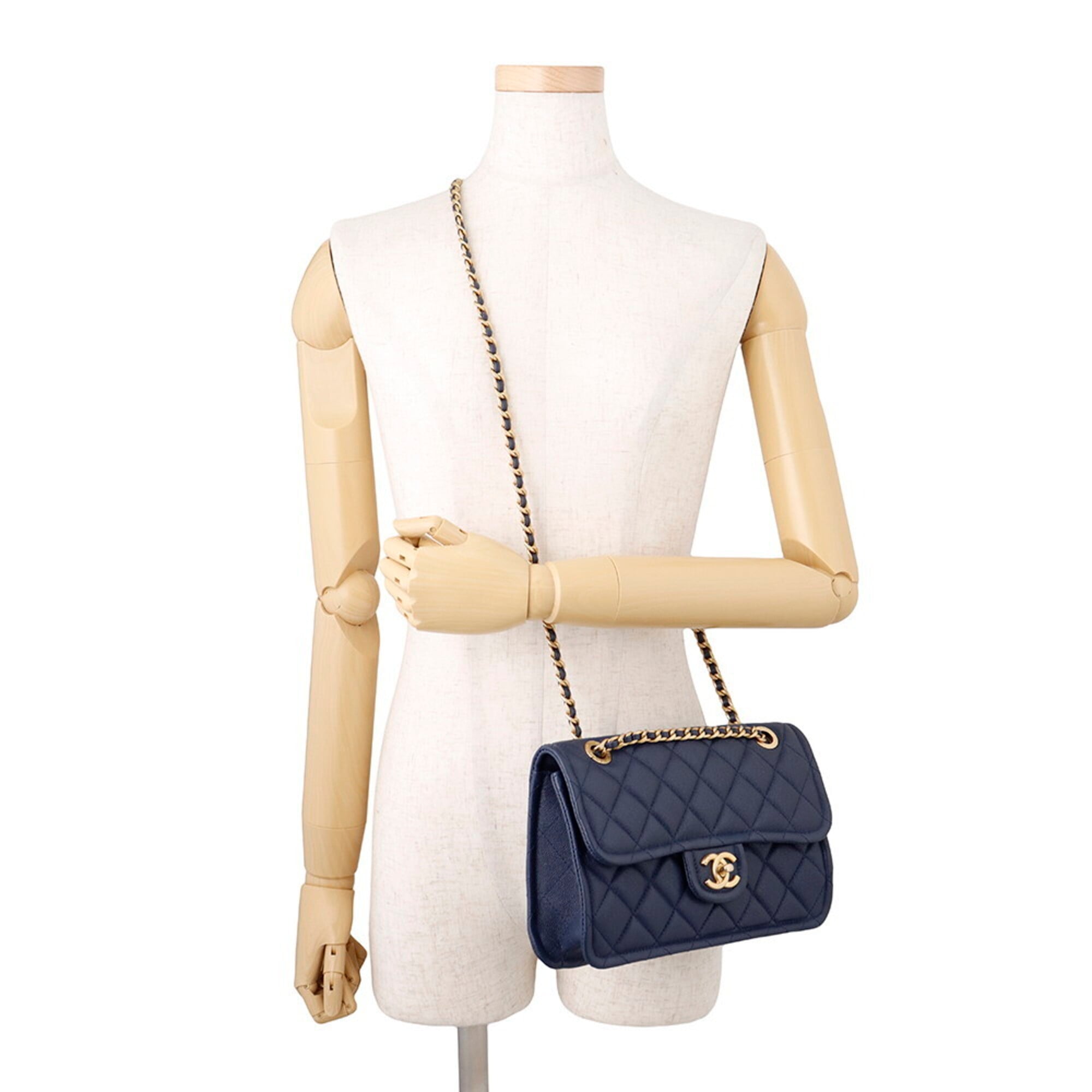 Chanel Navy Grained Calfskin Handbag Shoulder Bag (Pre-Owned)