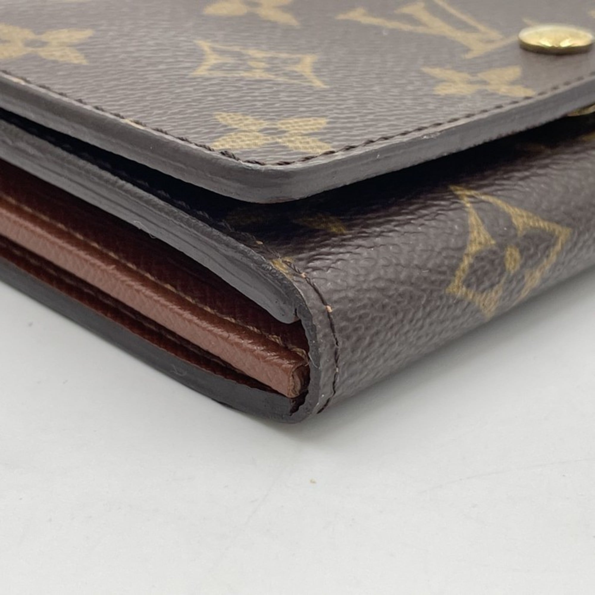 Louis Vuitton Monogram Brown Monogram Wallet (Bi-Fold) (Pre-Owned)