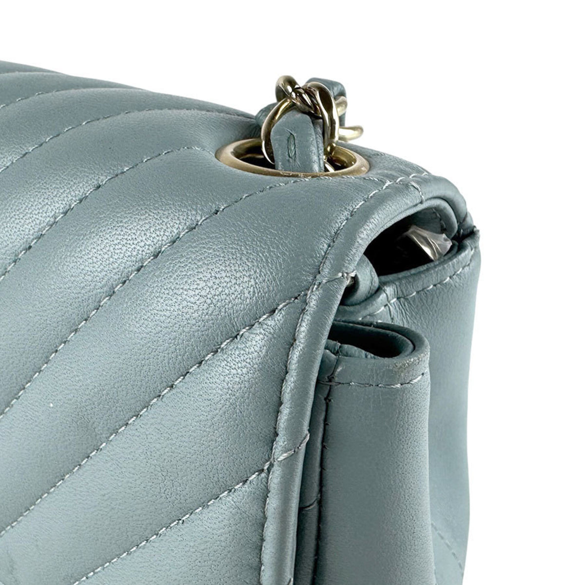 Chanel Blue Gray Leather Shoulder Bag (Pre-Owned)