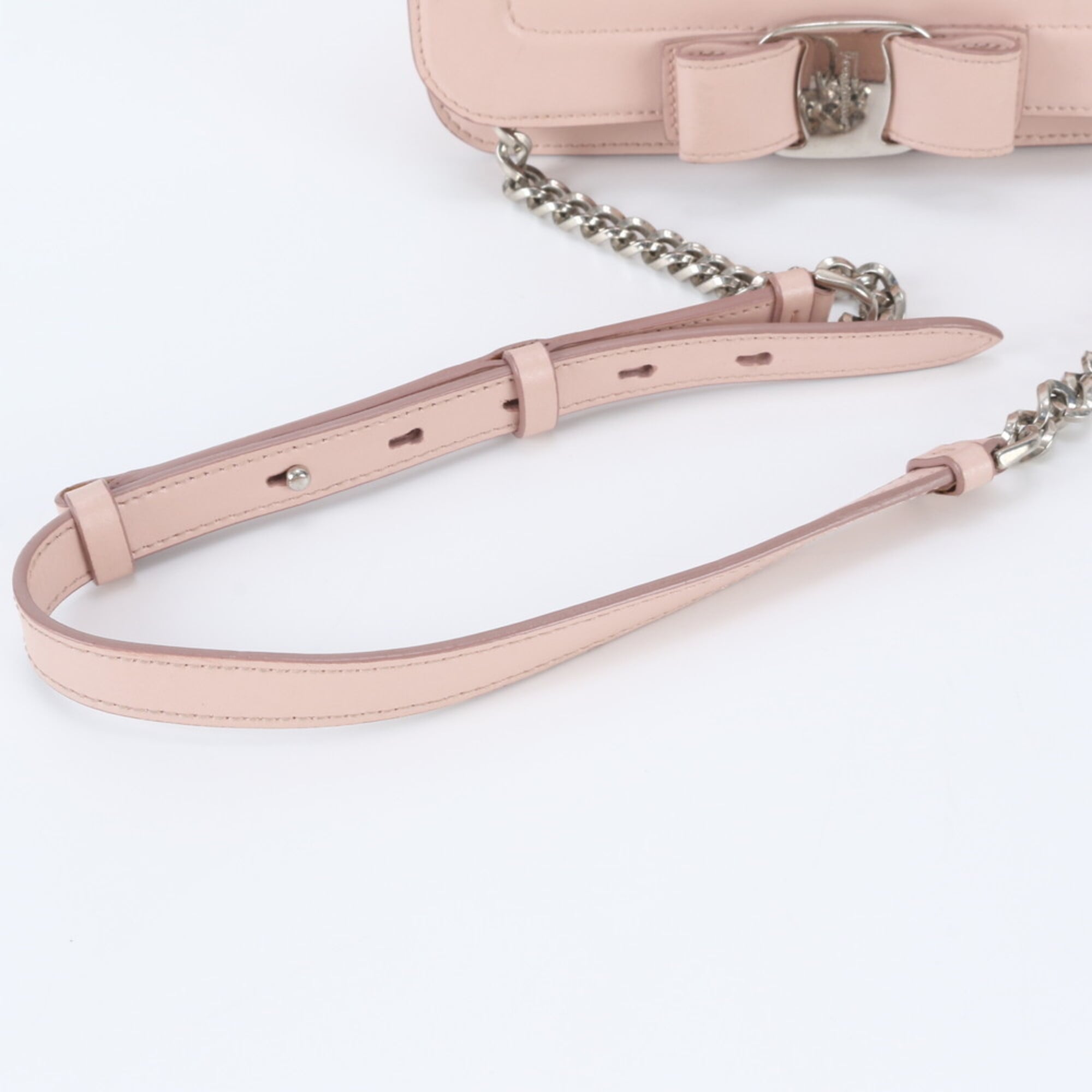 Salvatore Ferragamo Pink Leather Shoulder Bag (Pre-Owned)
