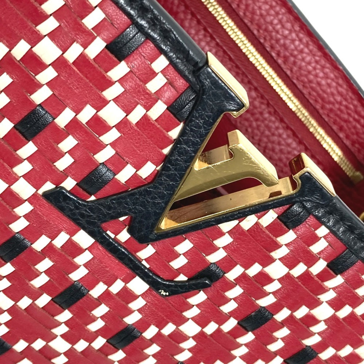 Louis Vuitton Black Red Color Leather Handbag (Pre-Owned)