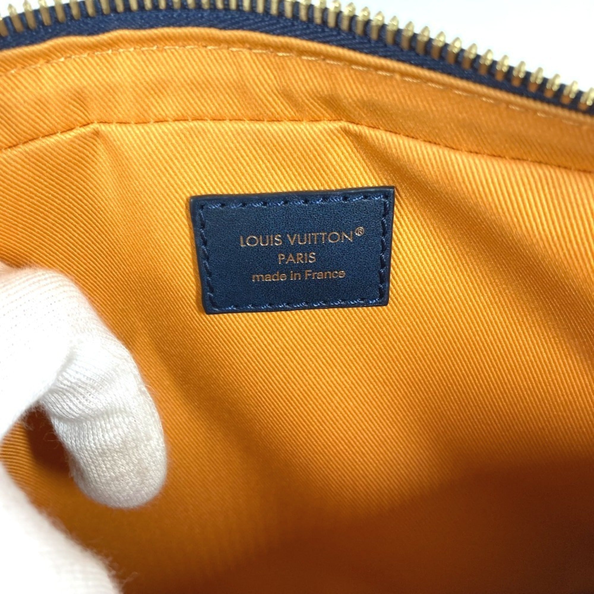 Louis Vuitton Blue Green Clutch Bag (Pre-Owned)
