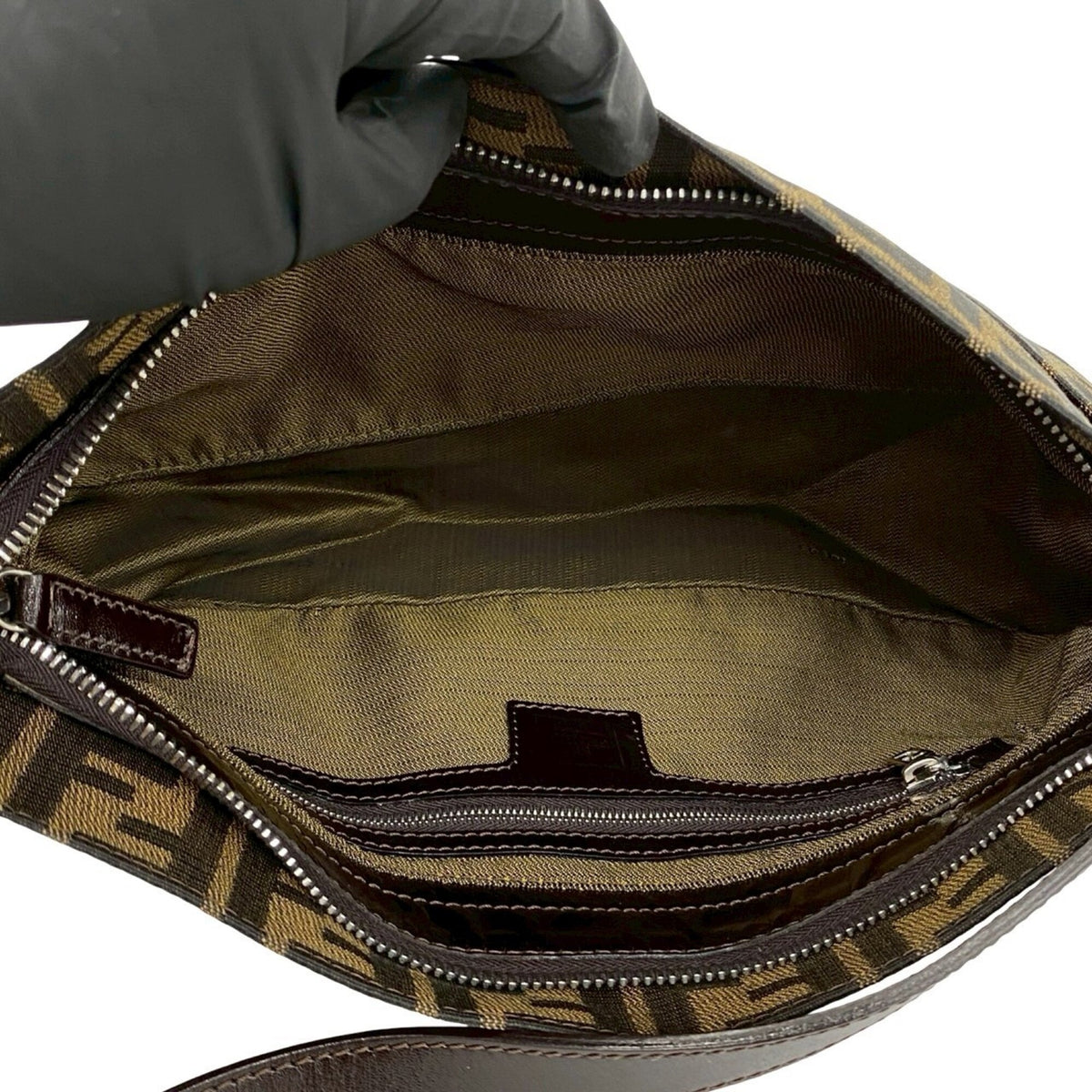 Fendi Black Brown Canvas Leather Shoulder Bag (Pre-Owned)