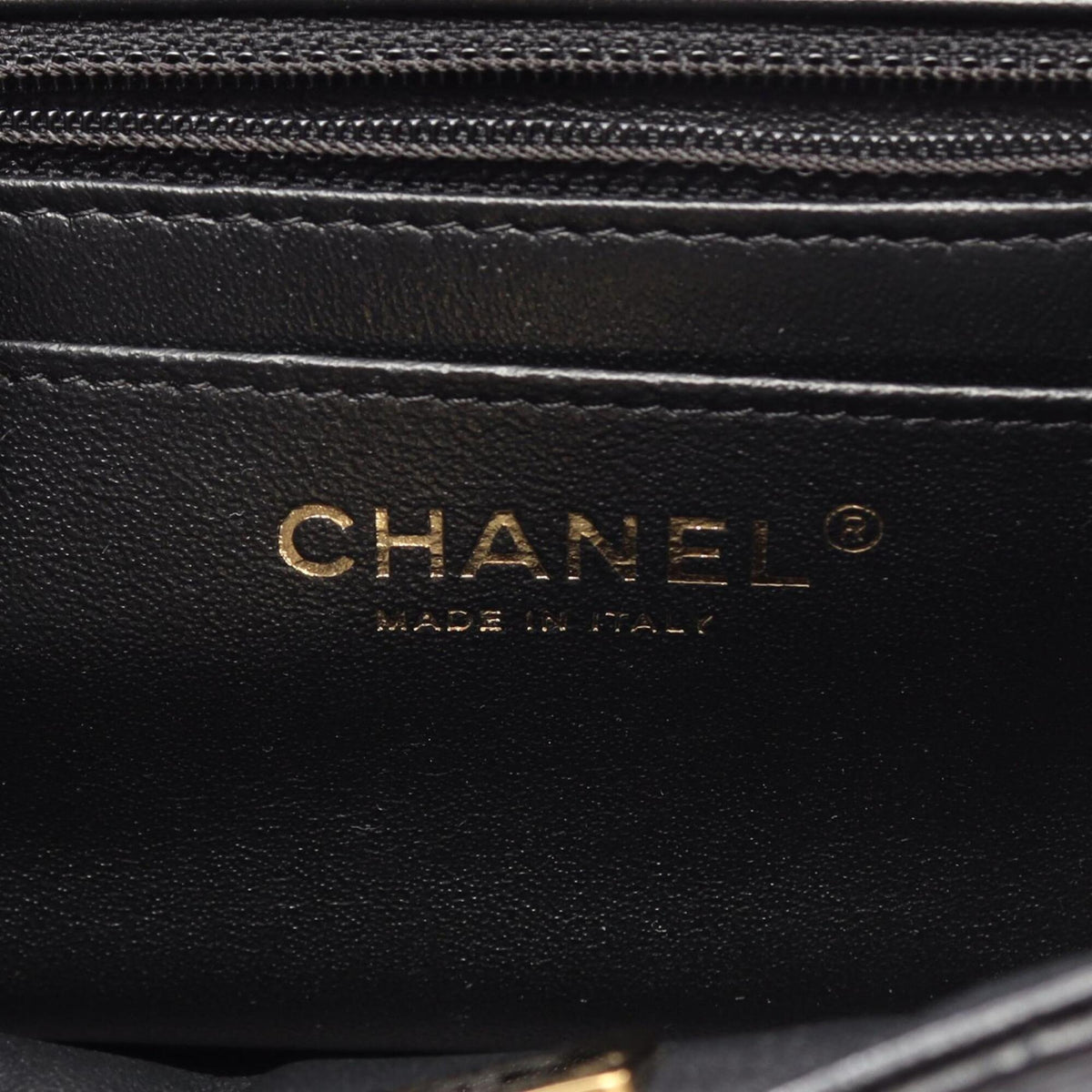 Chanel Black Leather Handbag Shoulder Bag (Pre-Owned)