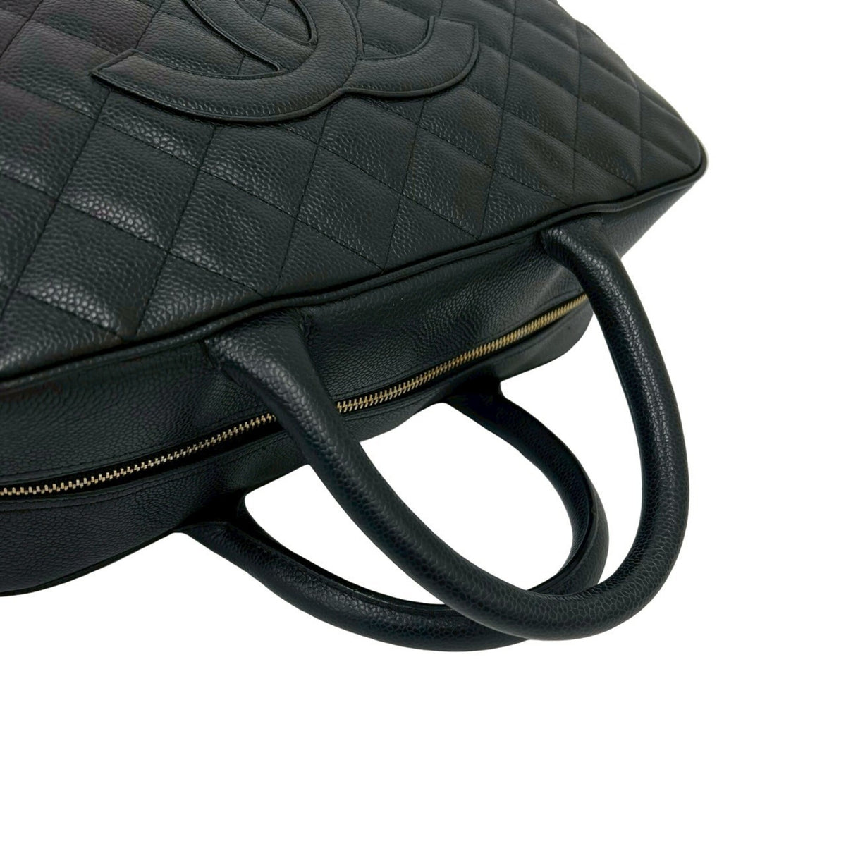 Chanel Black Grained Calfskin Handbag (Pre-Owned)