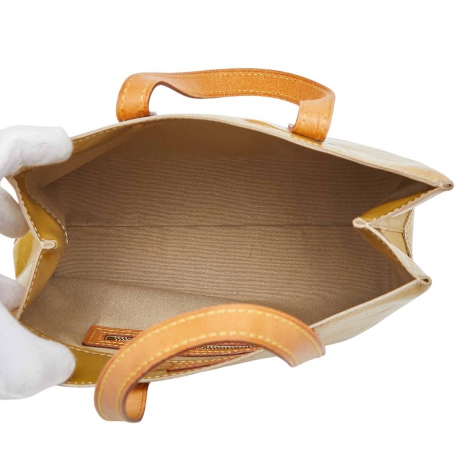 Louis Vuitton Beige Patent Leather Handbag (Pre-Owned)