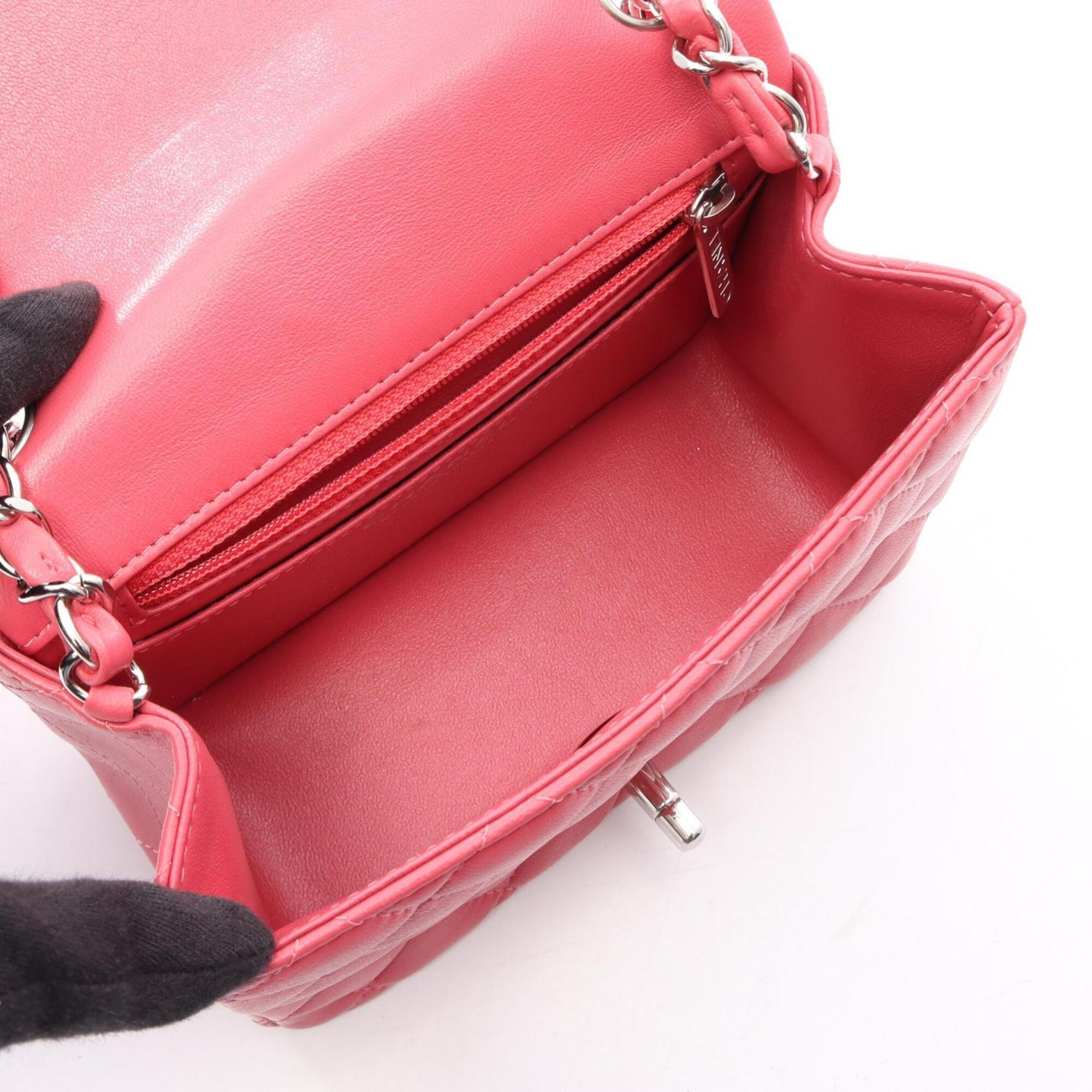 Chanel Pink Leather Handbag Shoulder Bag (Pre-Owned)