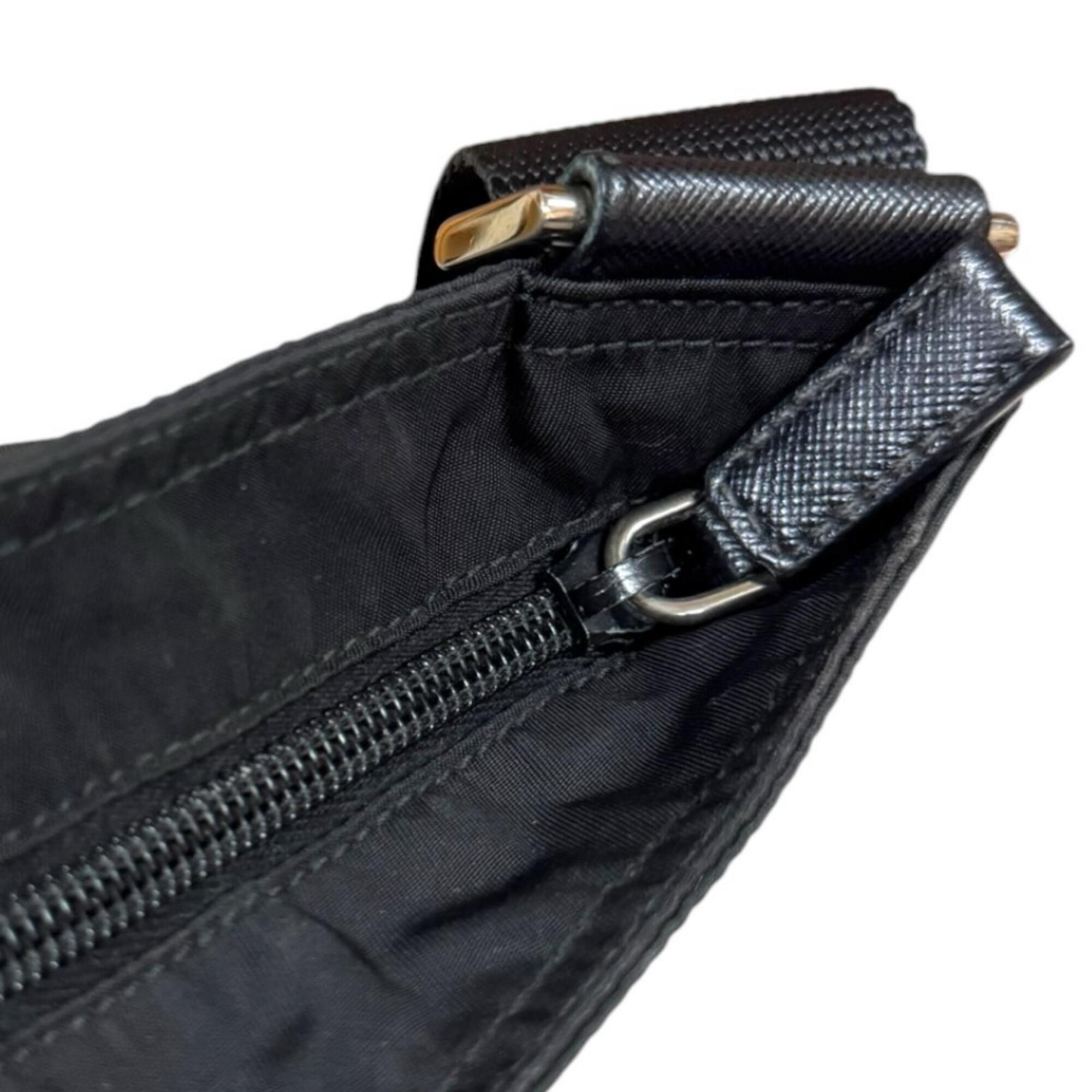 Prada Black Nylon Shoulder Bag (Pre-Owned)